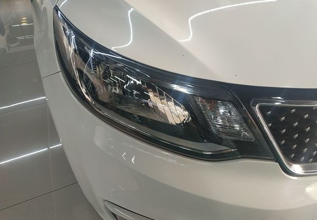 起亚K2 2015款 1.4L 自动 4门5座三厢车 GLS (国Ⅳ) 