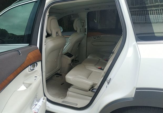 沃尔沃XC90 T6 [进口] 2015款 2.0T 自动 四驱 汽油 智雅版 