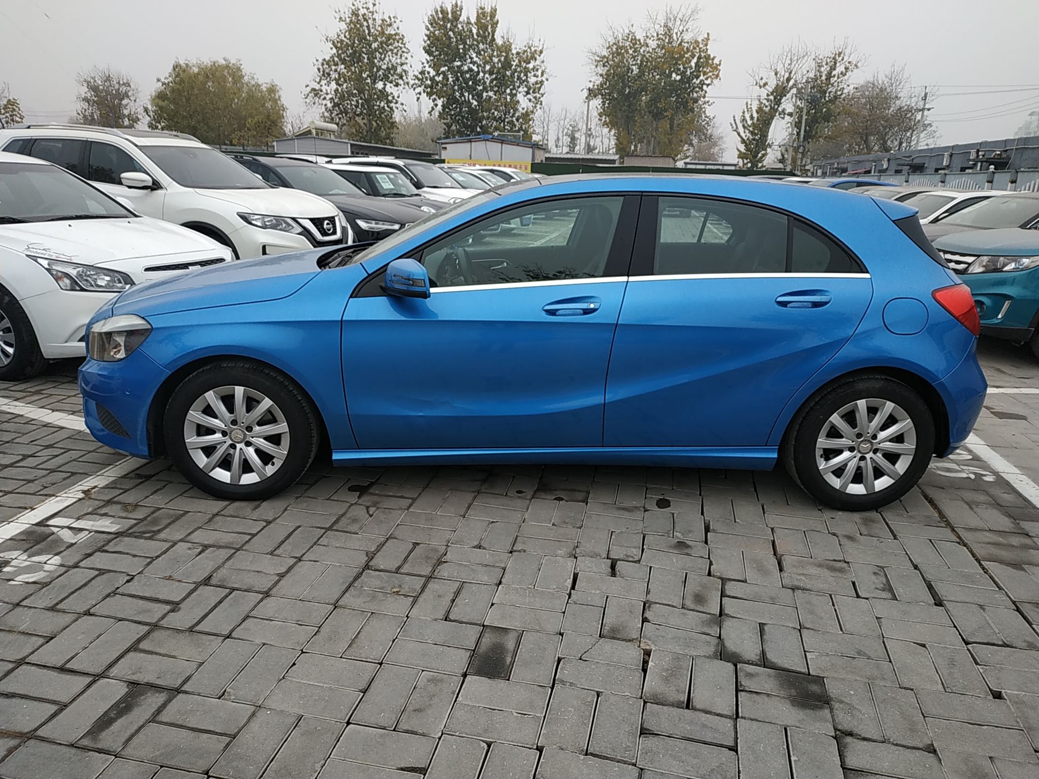 奔驰a级a180进口2013款16t自动汽油时尚型