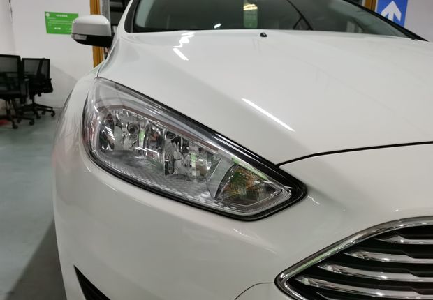 福特福克斯 2018款 1.6L 手动 4门5座三厢车 舒适型智行版 (国Ⅴ) 