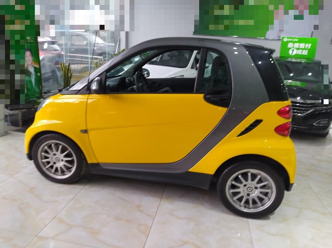 SmartForTwo [进口] 2012款 1.0L 自动 汽油 标准版 