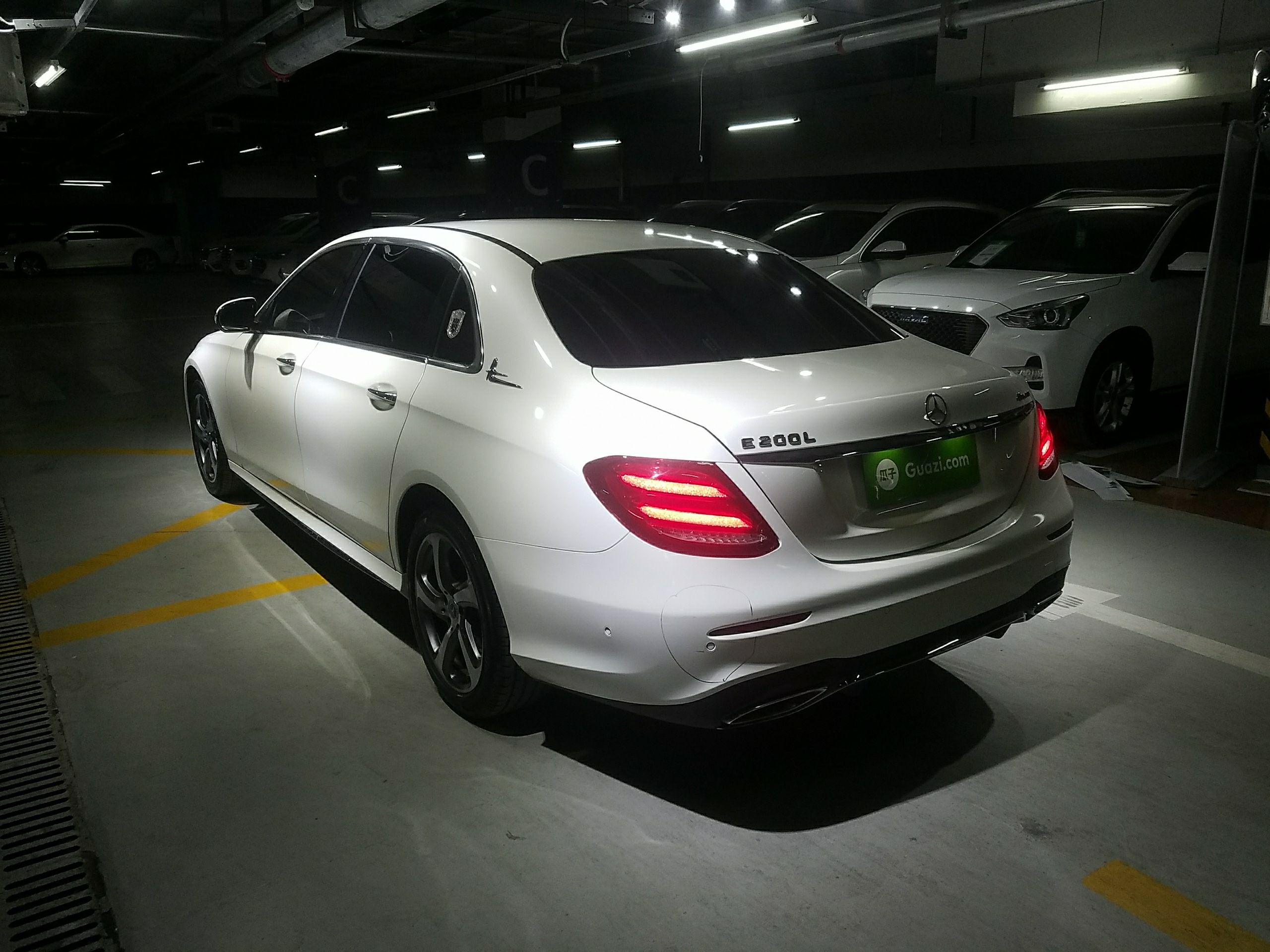 奔驰e级e200l2017款20t自动汽油运动型国Ⅴ