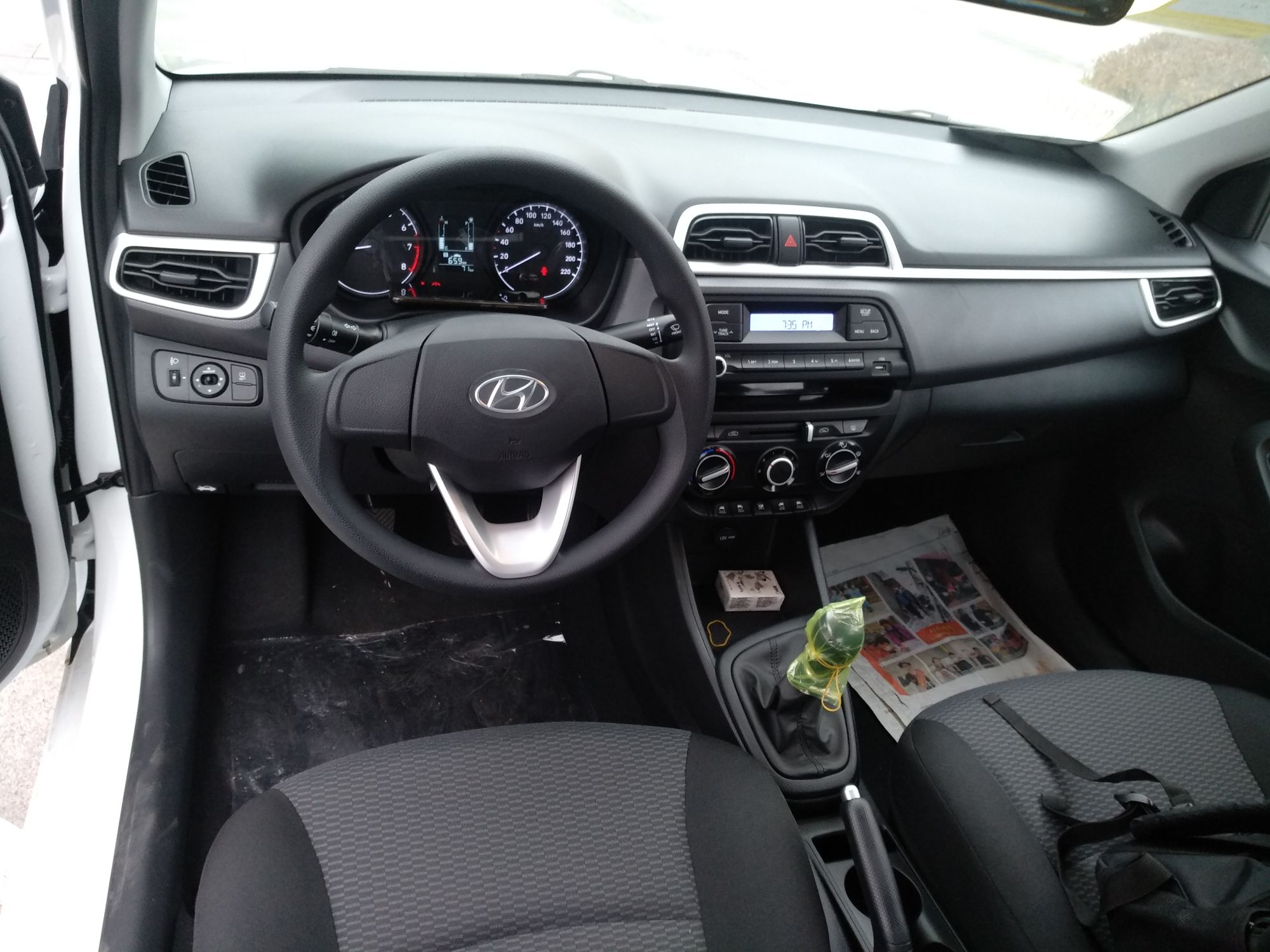 现代瑞纳2020款14l手动4门5座三厢车焕新版国Ⅵ