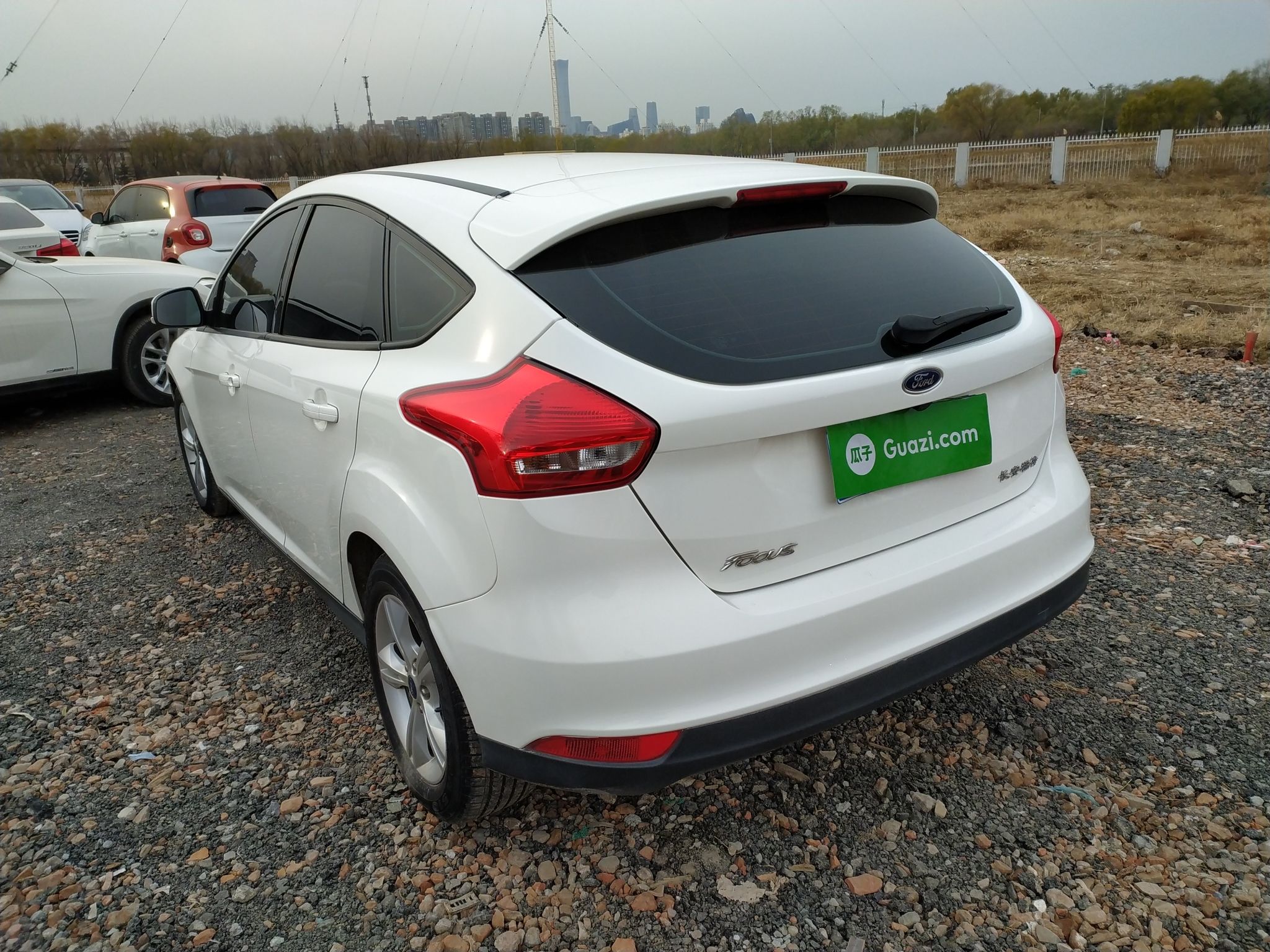 福特福克斯2018款16l自动5门5座两厢车舒适型智行版国Ⅴ