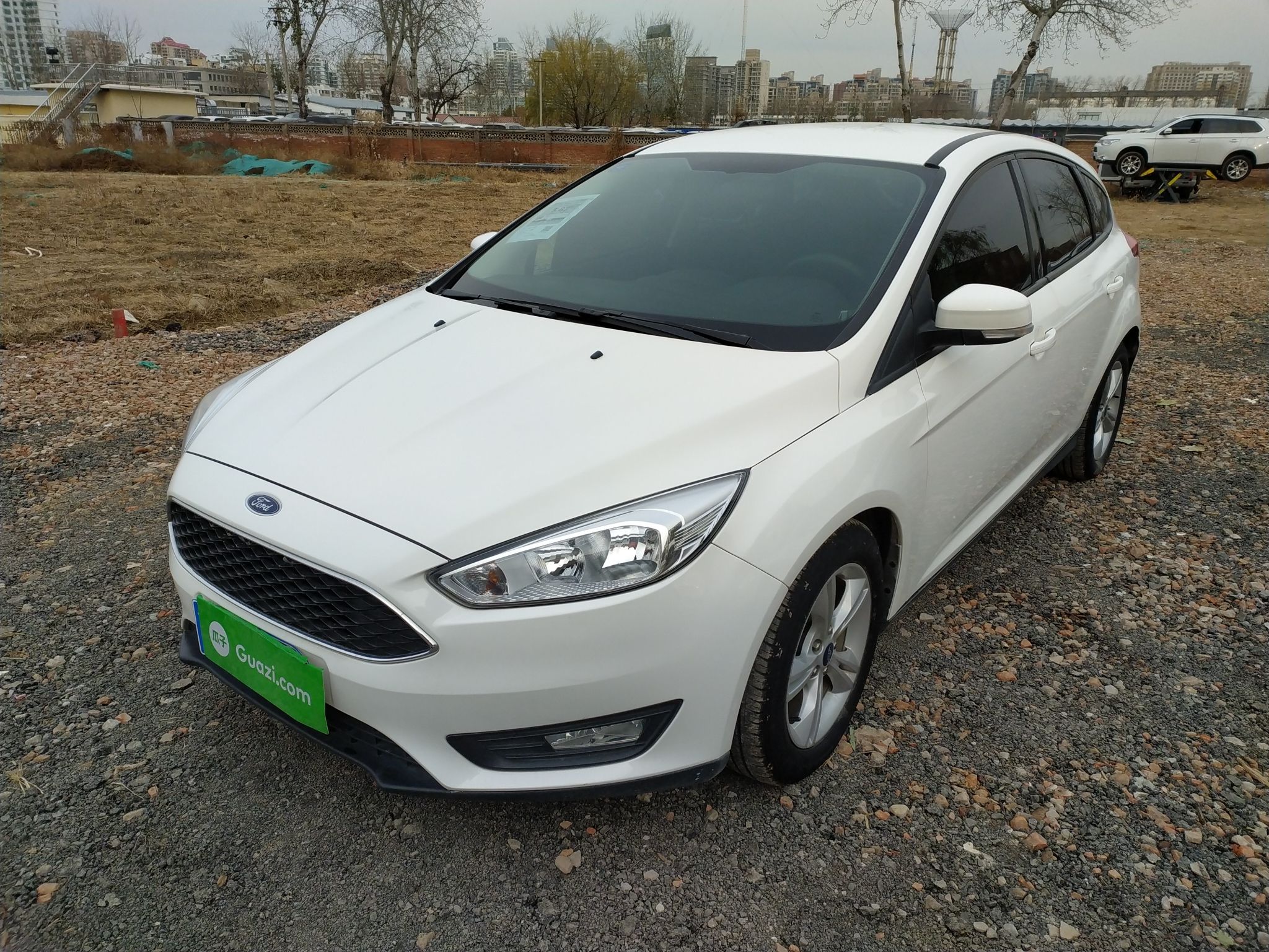 福特福克斯2018款16l自动5门5座两厢车舒适型智行版国Ⅴ