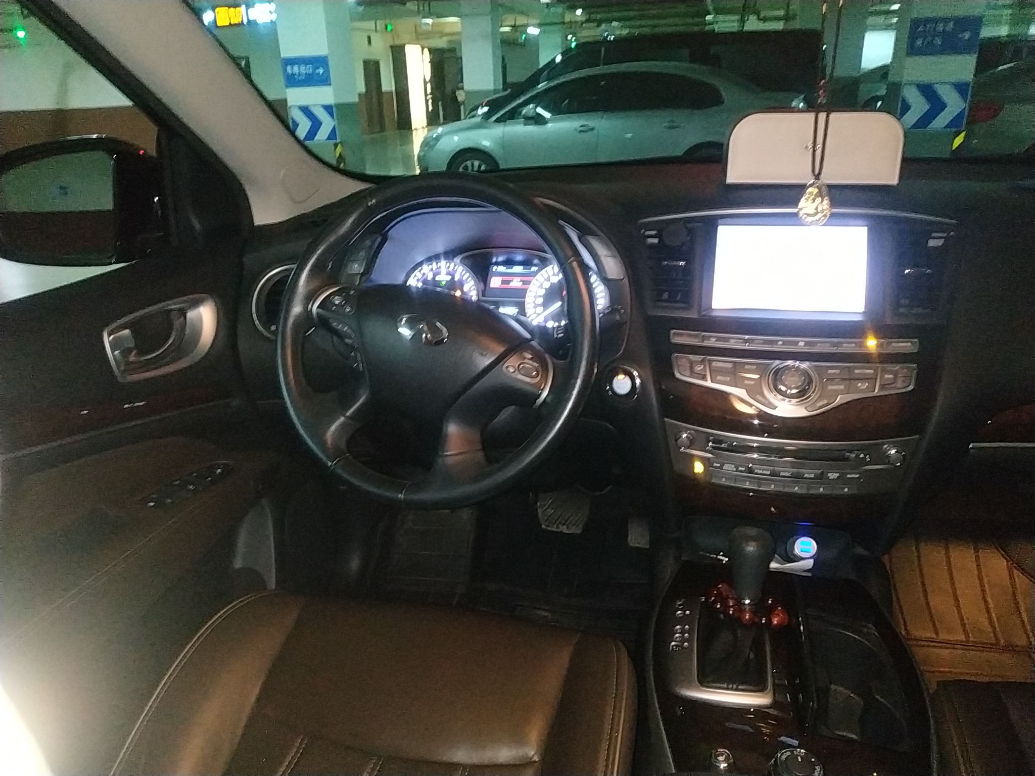 英菲尼迪QX60 [进口] 2014款 2.5T 自动 前驱 卓越版 (欧Ⅴ) 