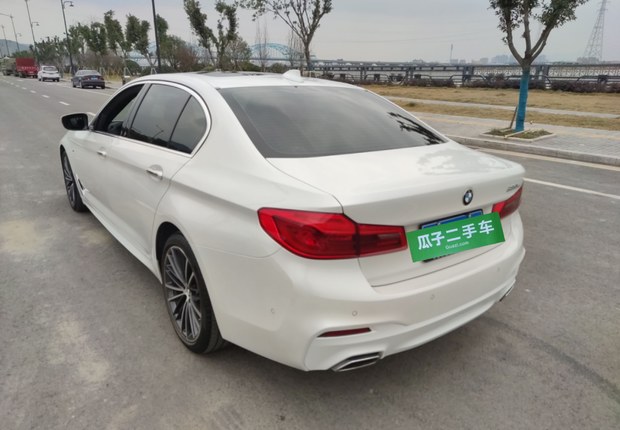 宝马5系 530Li 2020款 2.0T 自动 汽油 领先型M运动套装 (国Ⅵ) 