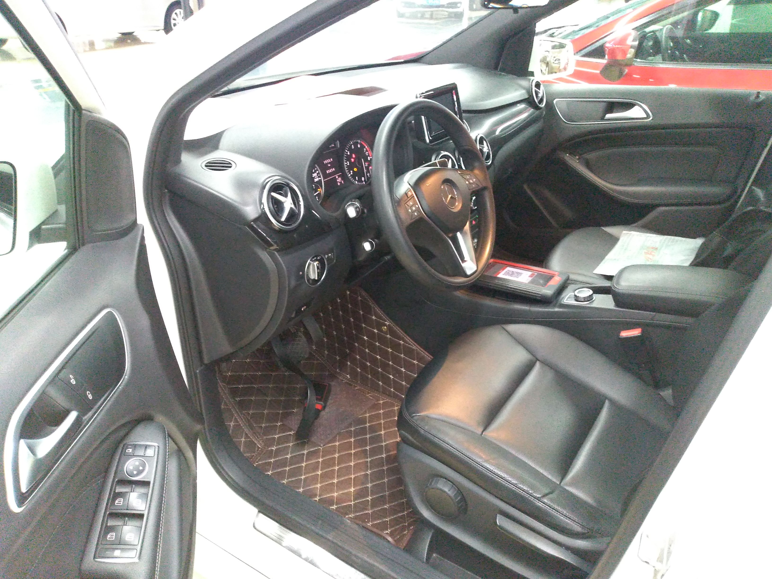 奔驰b级b180进口2012款16t自动汽油