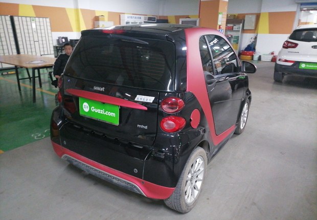SmartForTwo [进口] 2013款 1.0L 自动 汽油 新年特别版 