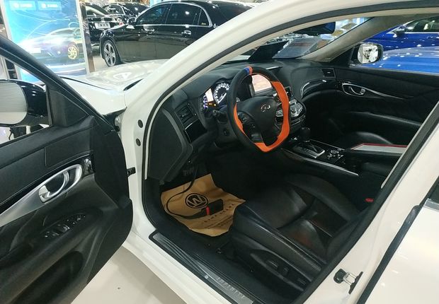 英菲尼迪Q70L [进口] 2015款 2.5L 自动 精英版 