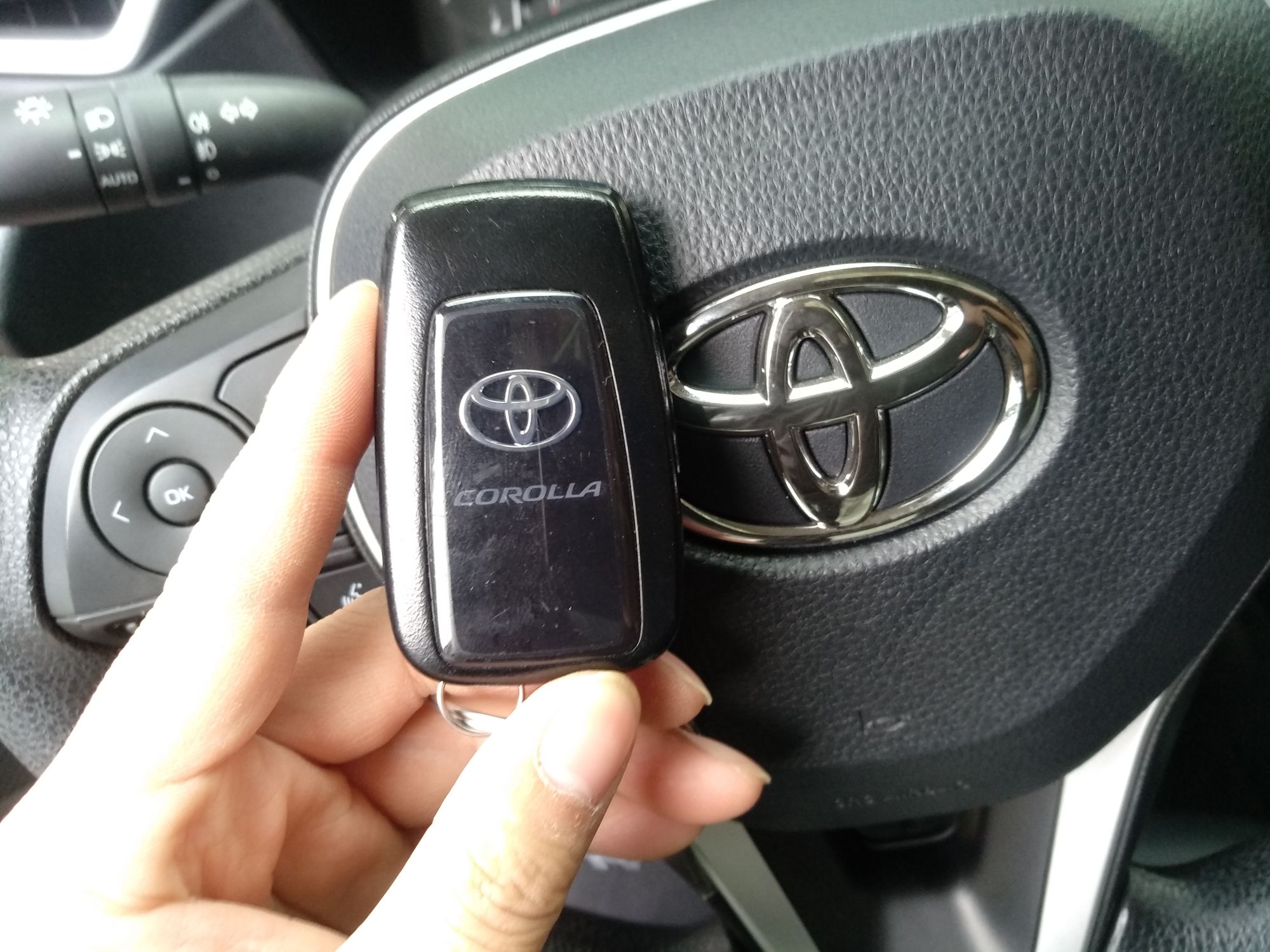 丰田卡罗拉2021款12t自动精英版国Ⅵ