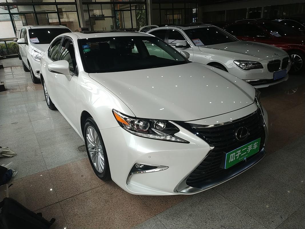 雷克萨斯ES 200 [进口] 2015款 2.0L 自动 舒适版 