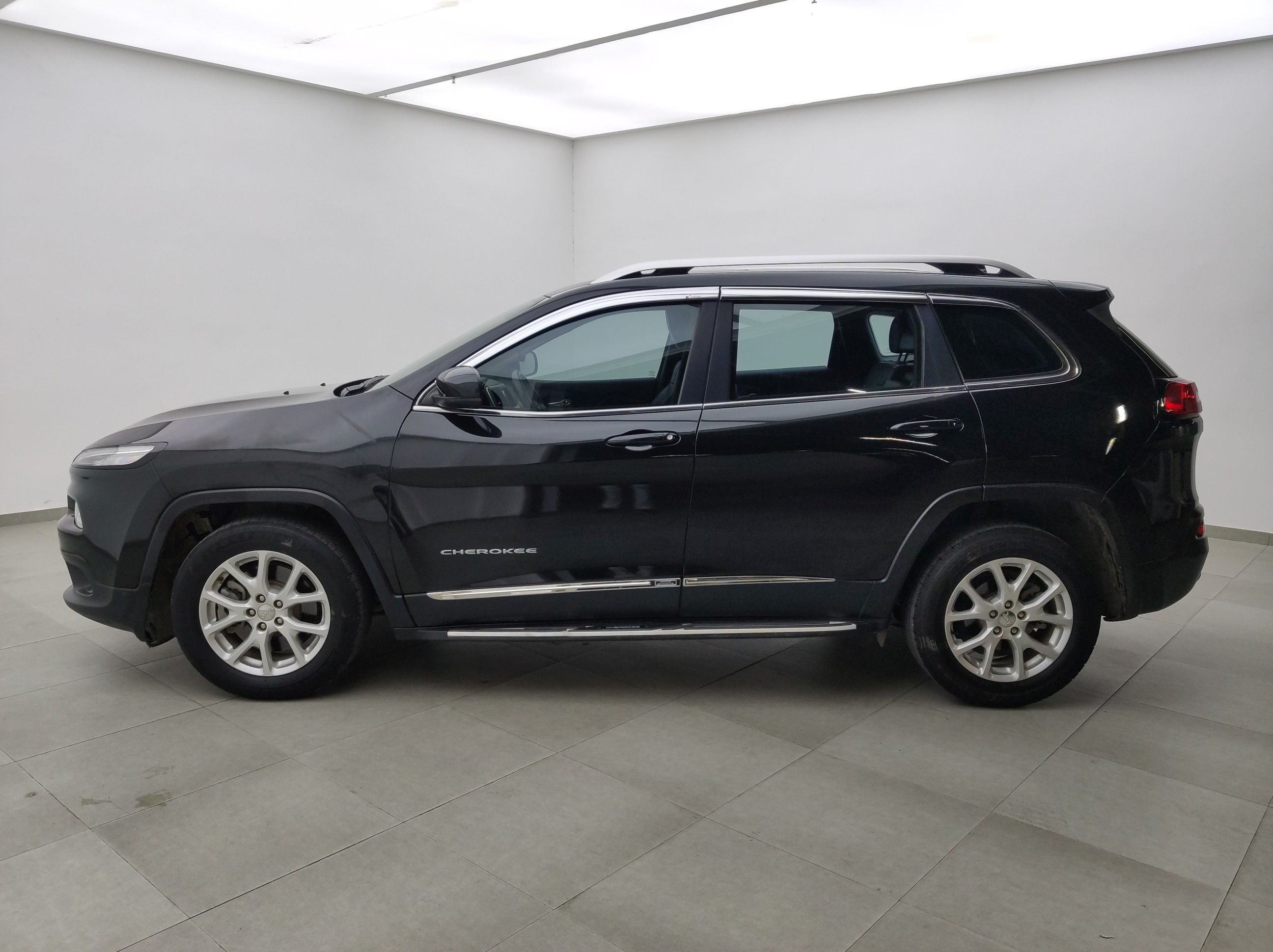 吉普自由光2016款20l自动优越版国Ⅴ