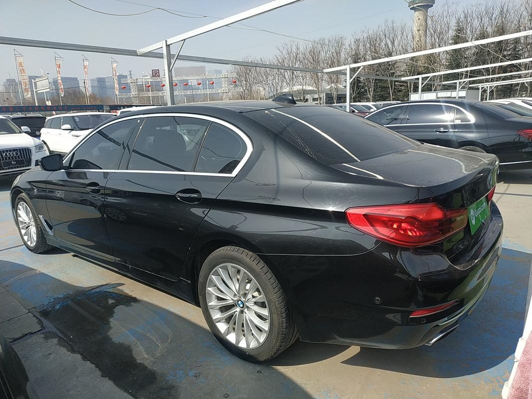 宝马5系 530Li 2020款 2.0T 自动 汽油 尊享型豪华套装 (国Ⅵ) 