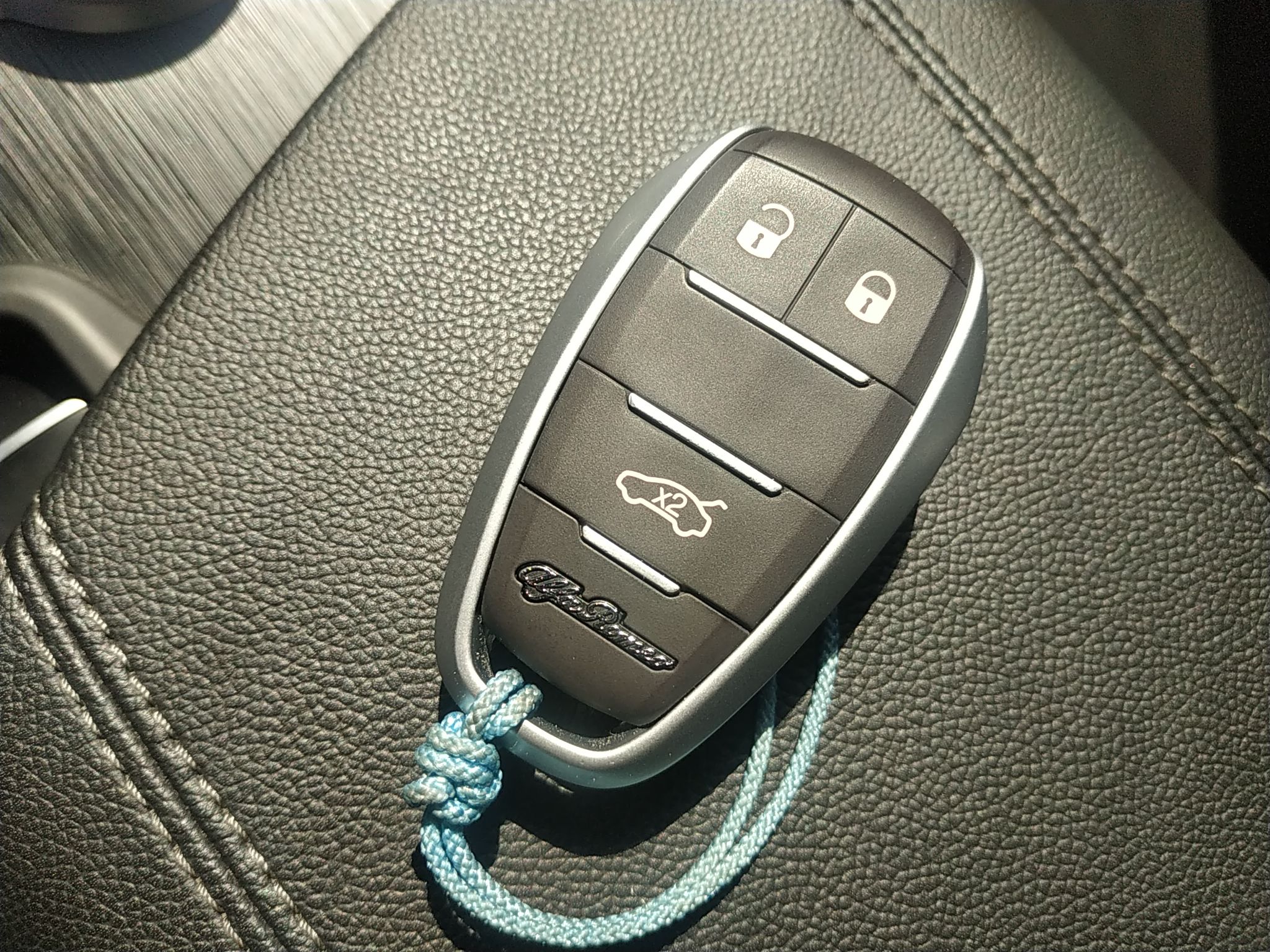 阿尔法罗密欧stelvio进口2017款20t自动精英版