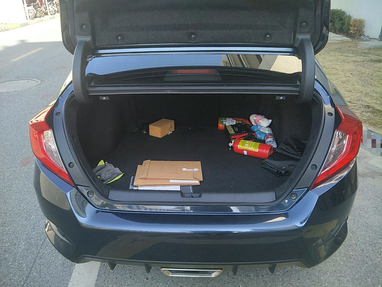 本田思域2019款15t自动燃动版220turbo国Ⅵ