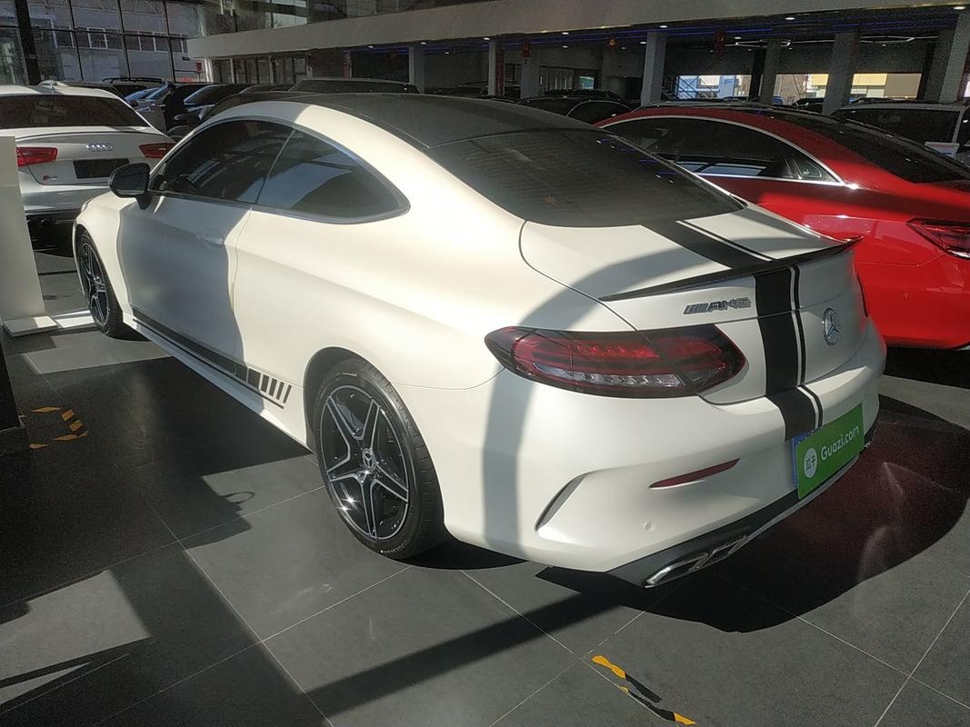 奔驰c级coupec260进口2019款15t自动汽油轿跑版