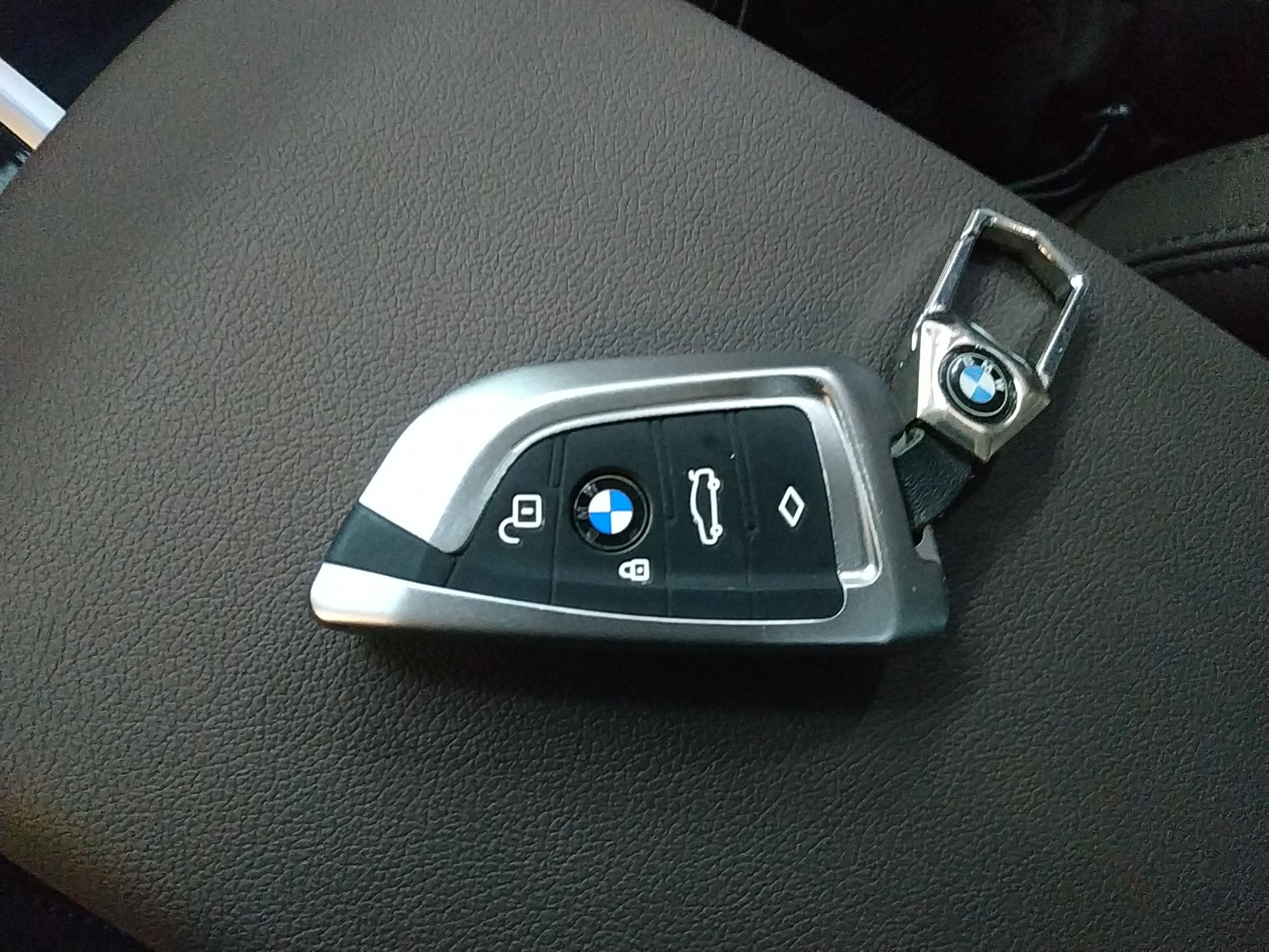 宝马x32020款20t自动四驱m运动套装国Ⅵ