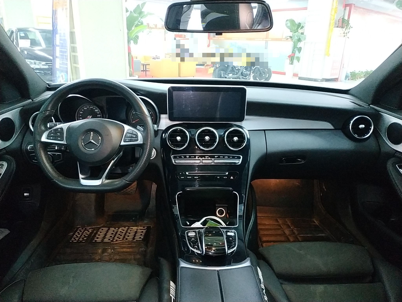 奔驰c级c2002017款20t自动运动版国Ⅴ