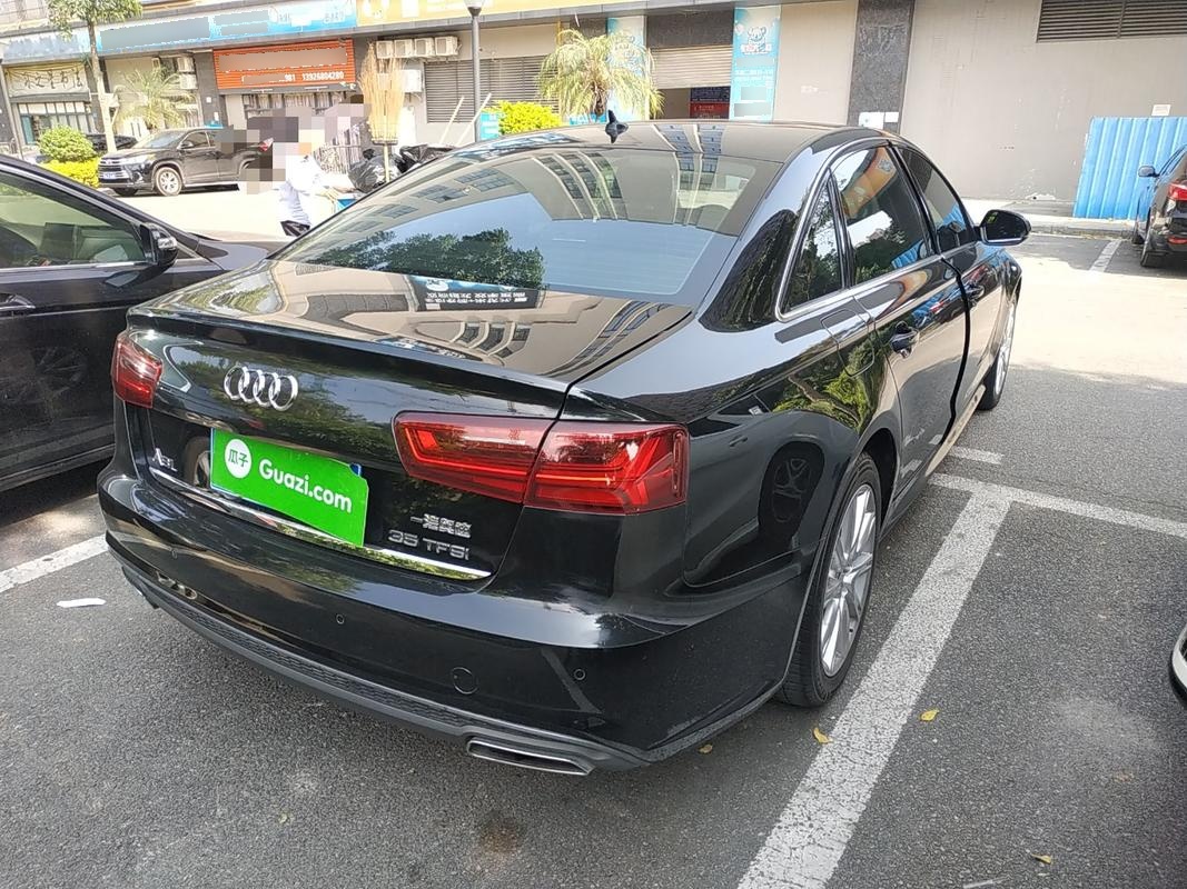 奥迪A6L 35TFSI 2018款 2.0T 自动 时尚型30周年纪念版 (国Ⅴ) 