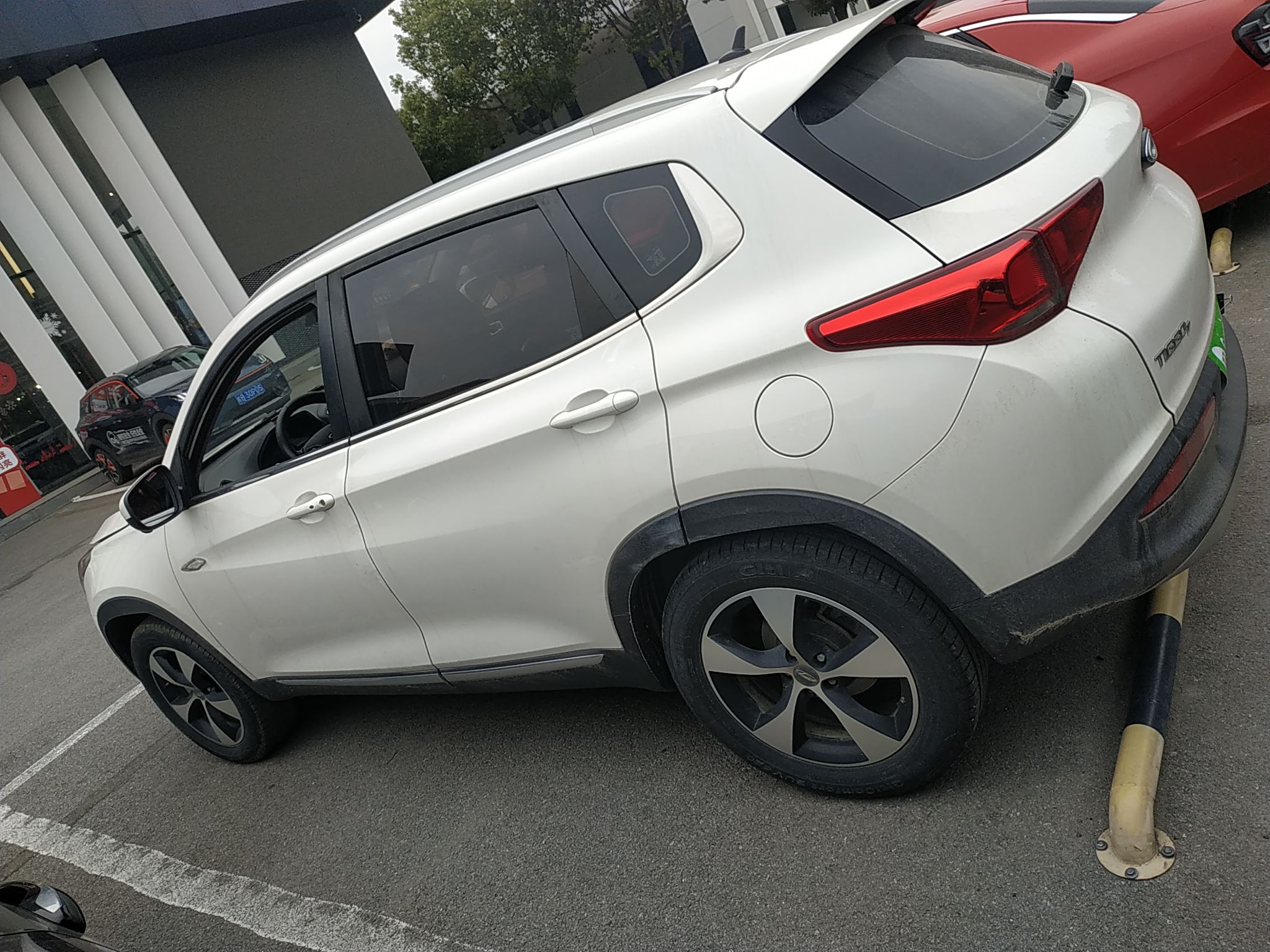 奇瑞瑞虎72016款20l自动耀臻版国Ⅴ