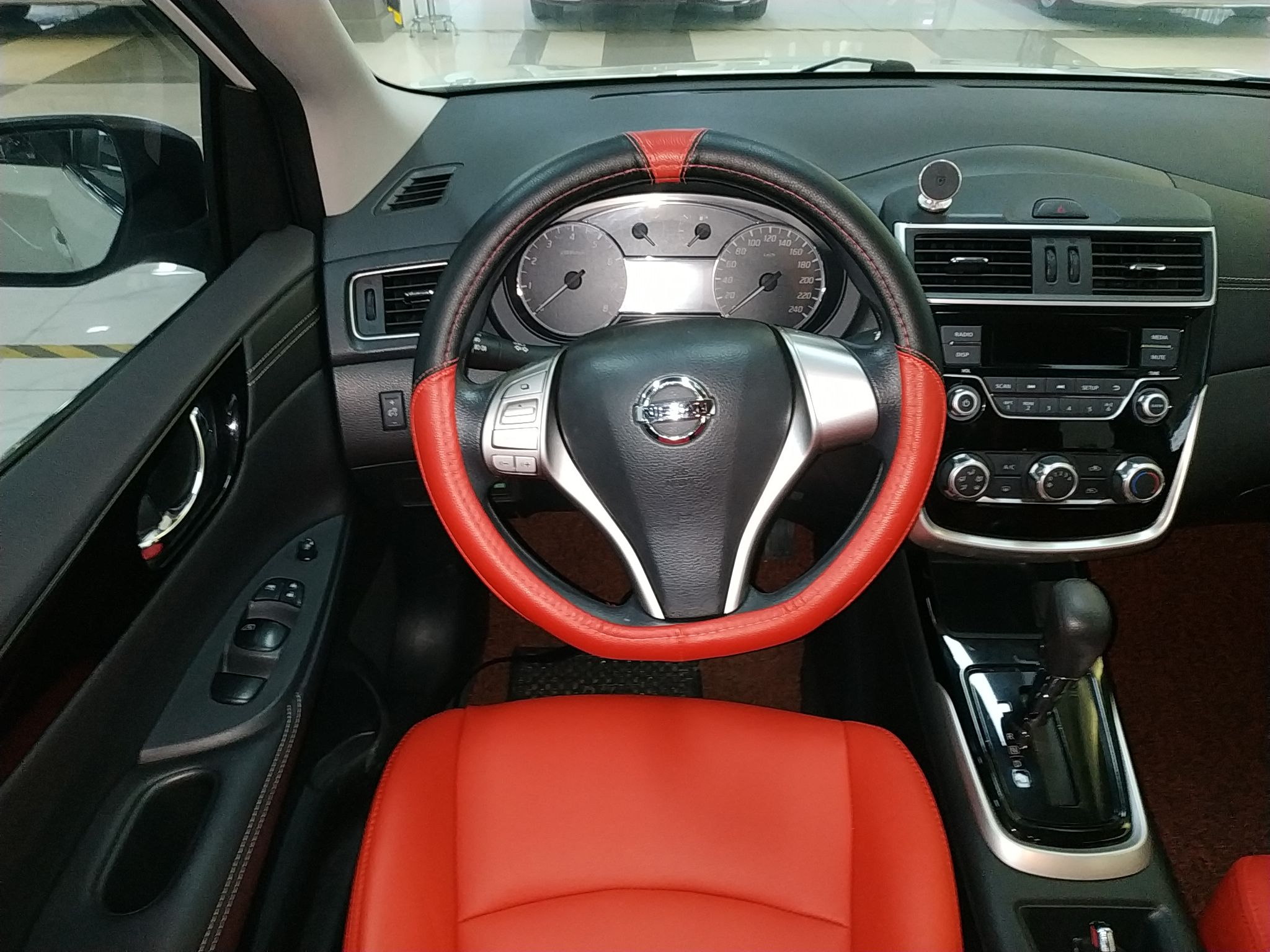 日产骐达2016款16l自动酷动版国Ⅴ