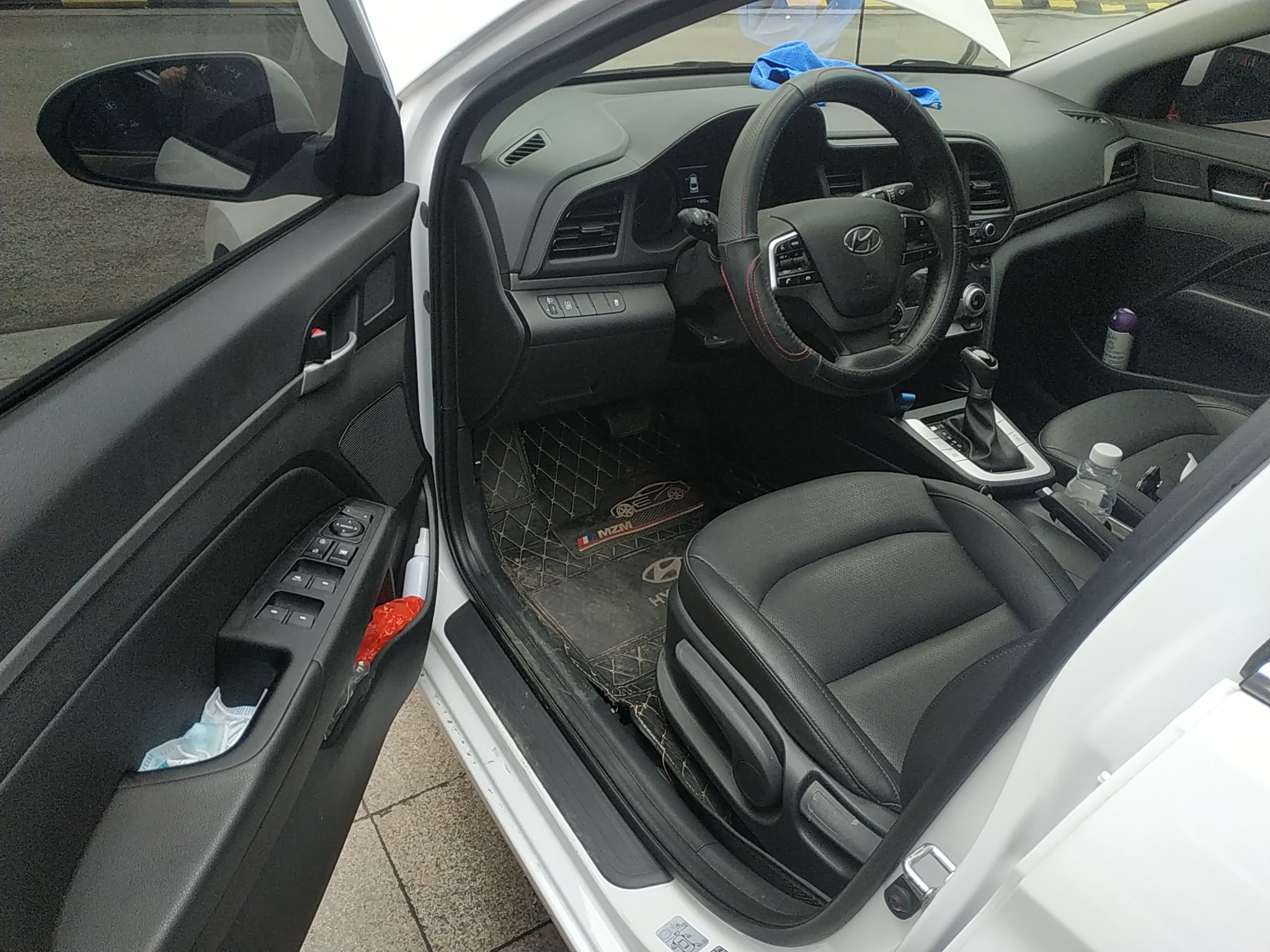 现代领动2020款15l自动智炫精英型国Ⅵ