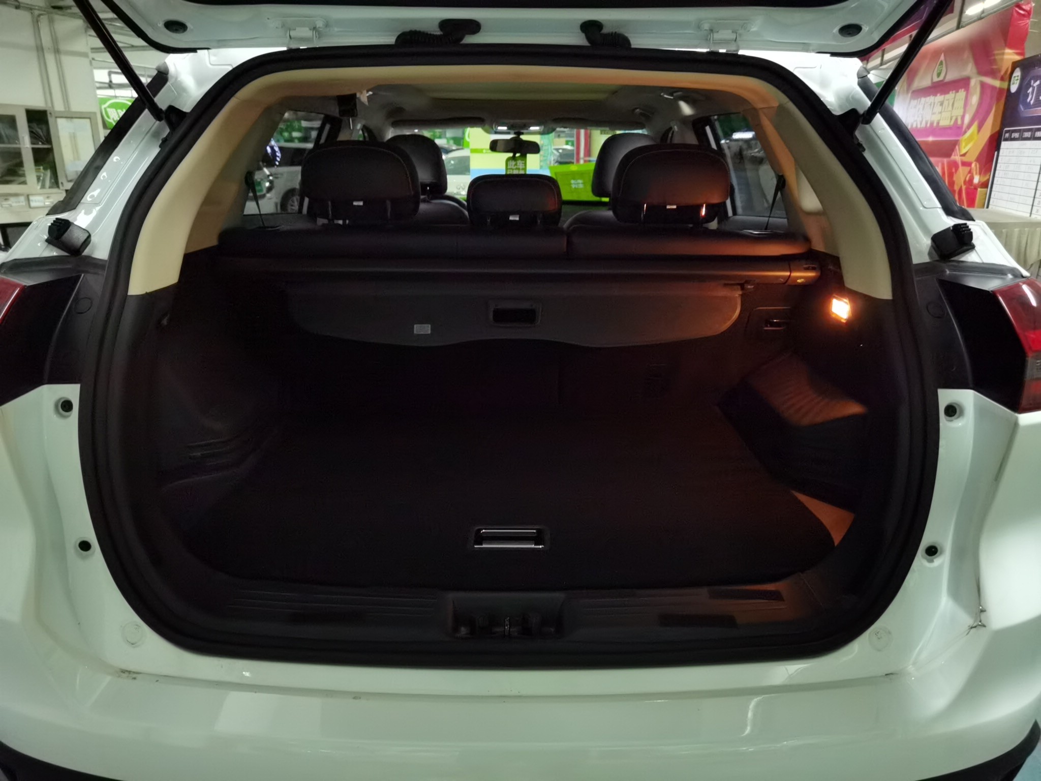 吉利博越2018款18t自动智联型4g互联版国Ⅴ