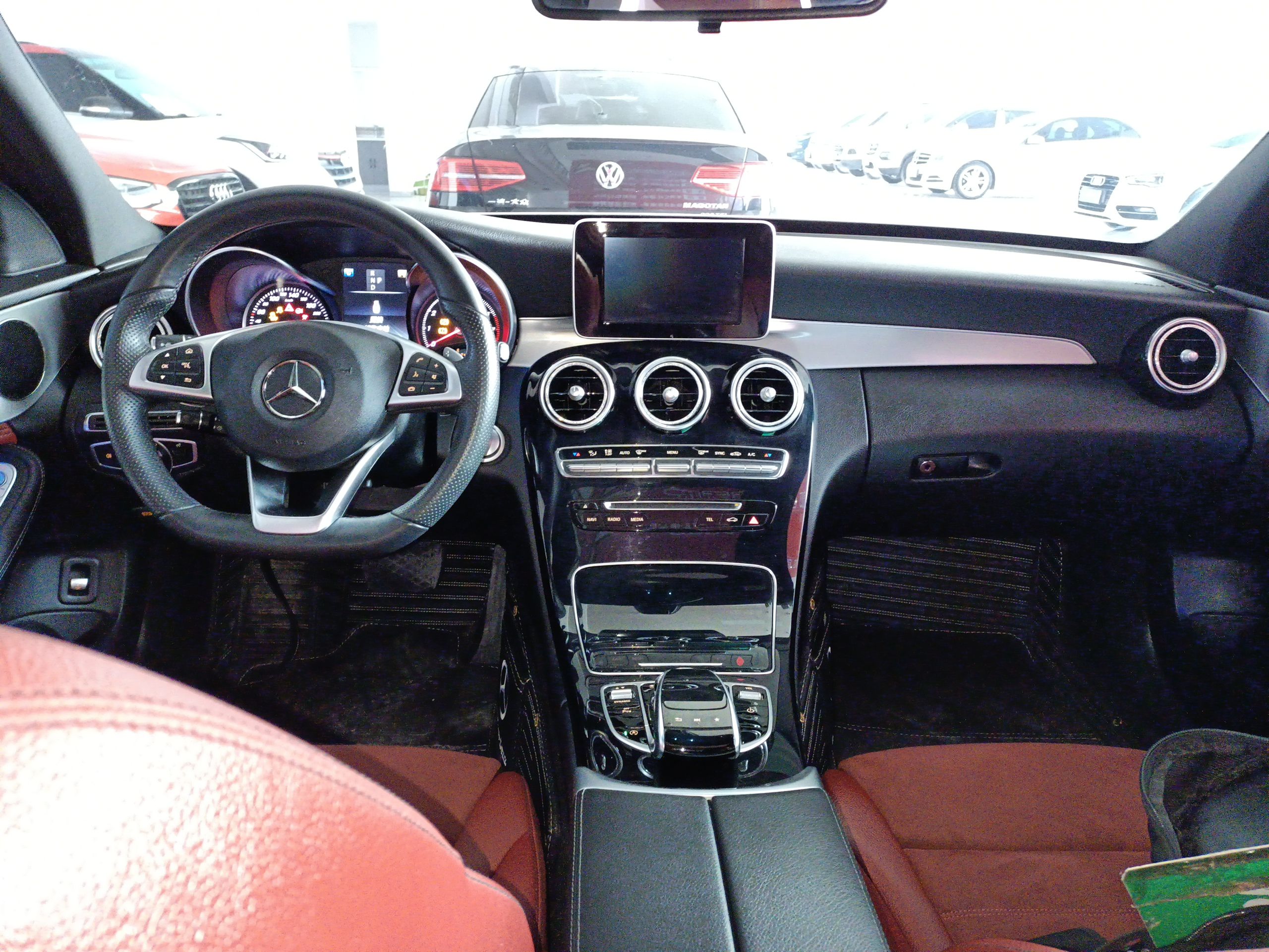 奔驰c级c2002017款20t自动运动版改款国Ⅴ