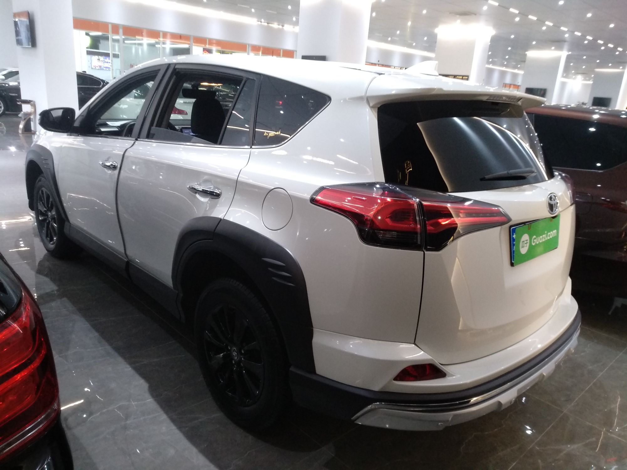 丰田RAV4 2019款 2.0L 自动 前驱 风尚X限量版 (国Ⅴ) 