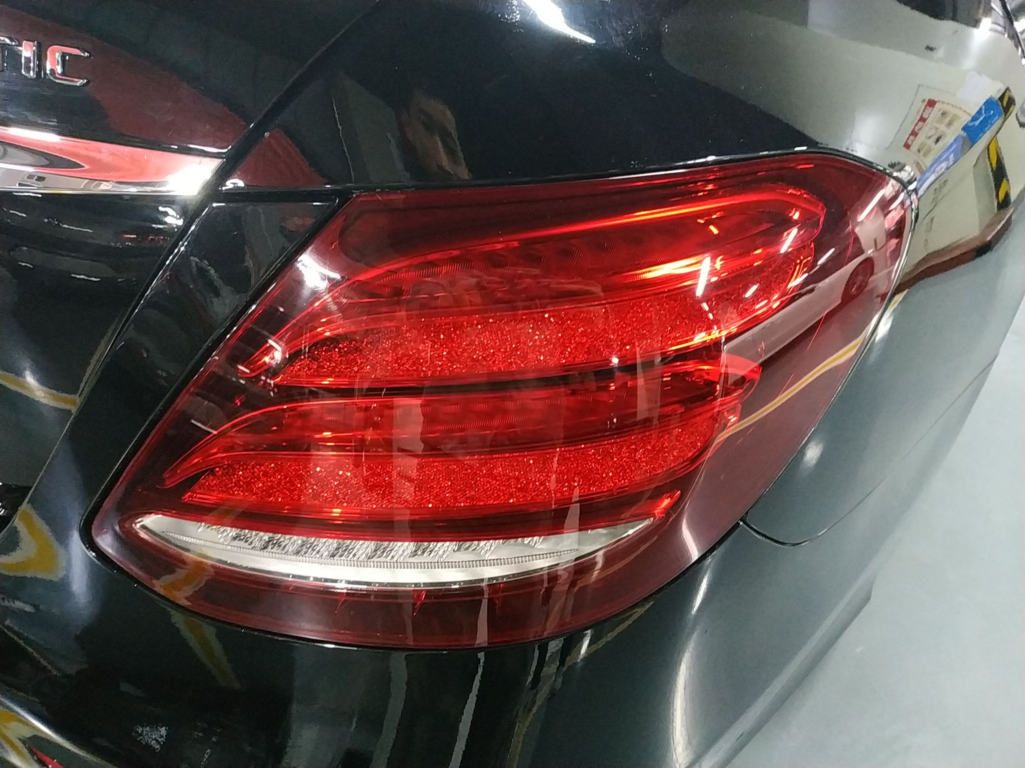 奔驰E级 E200 2017款 2.0T 自动 汽油 改款运动型 (国Ⅴ) 