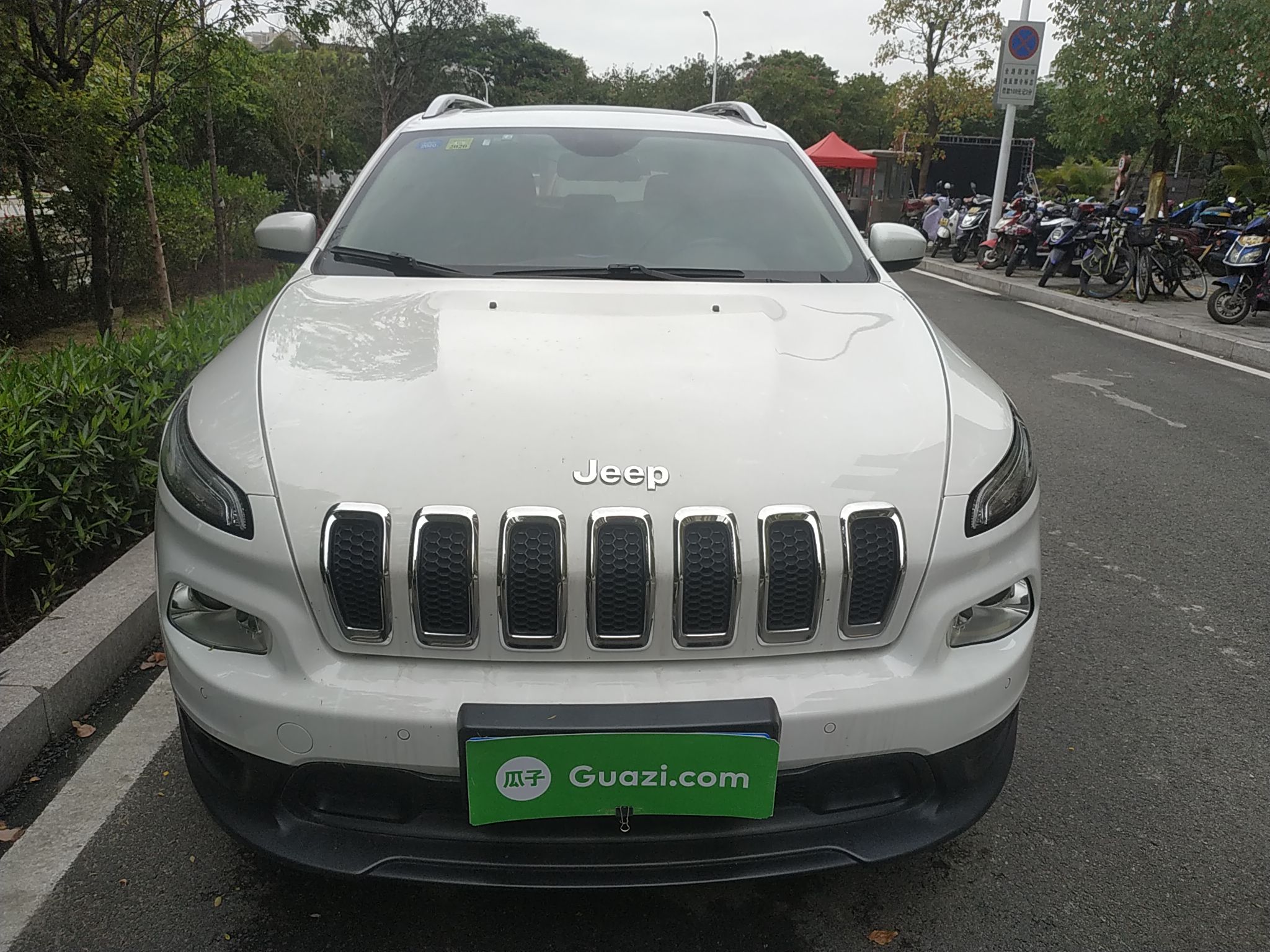 吉普自由光 2016款 2.4l 自动 领先版 (国Ⅴ)