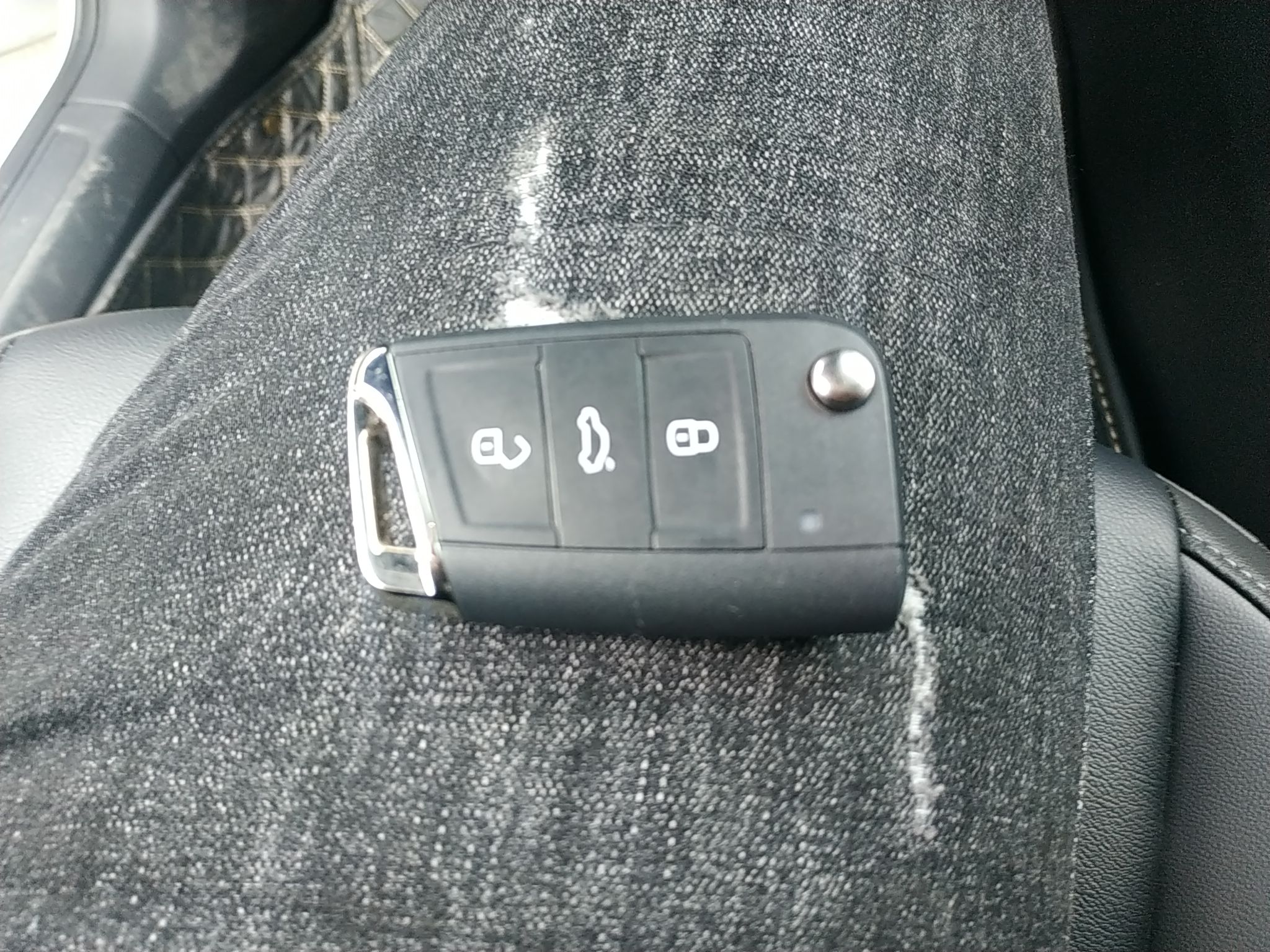 大众速腾2021款14t自动t280tsi舒适智联版国Ⅵ