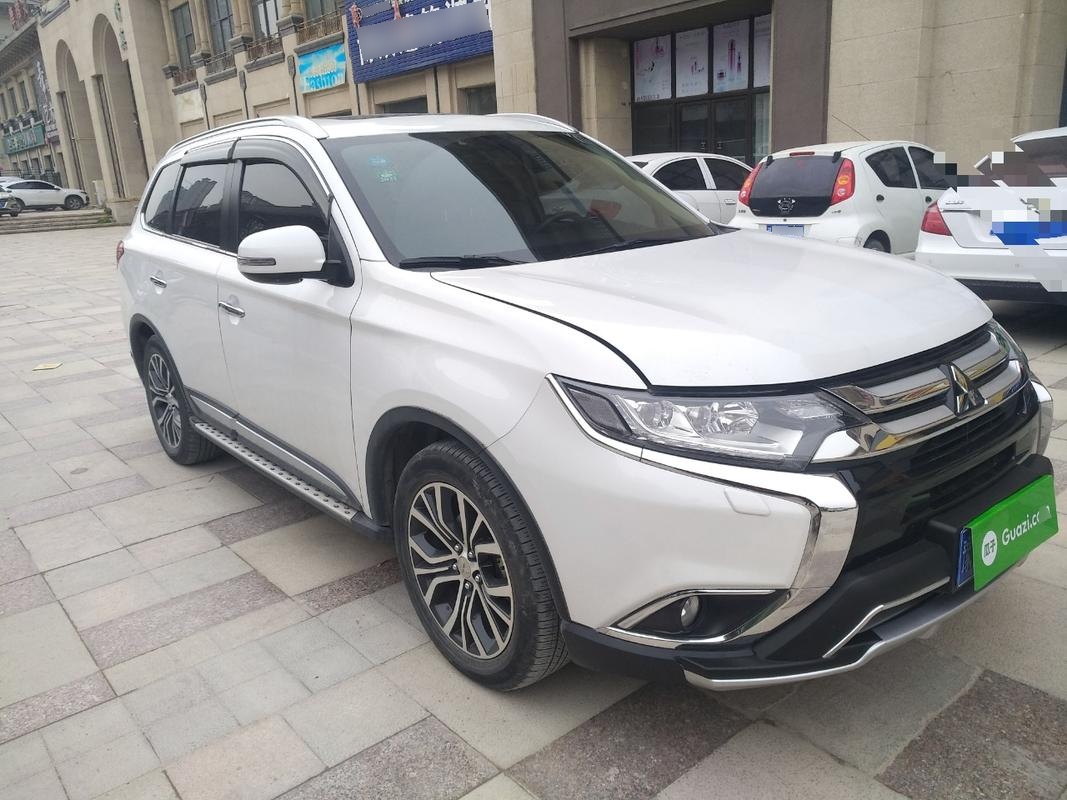 三菱欧蓝德2016款24l自动豪华版国Ⅴ