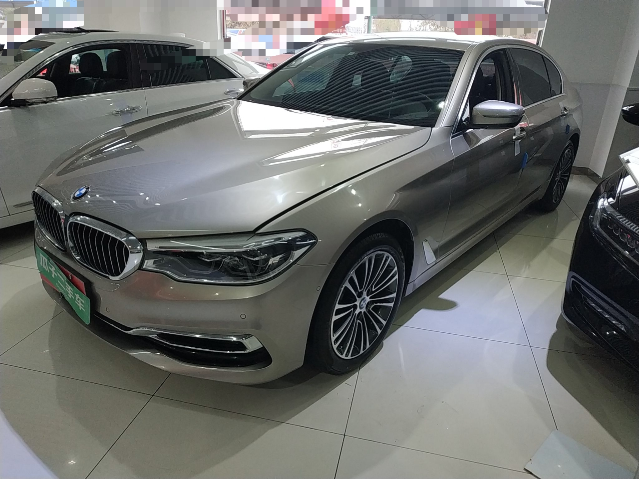 宝马5系 530Li 2019款 2.0T 自动 汽油 尊享型豪华套装 (国Ⅴ) 