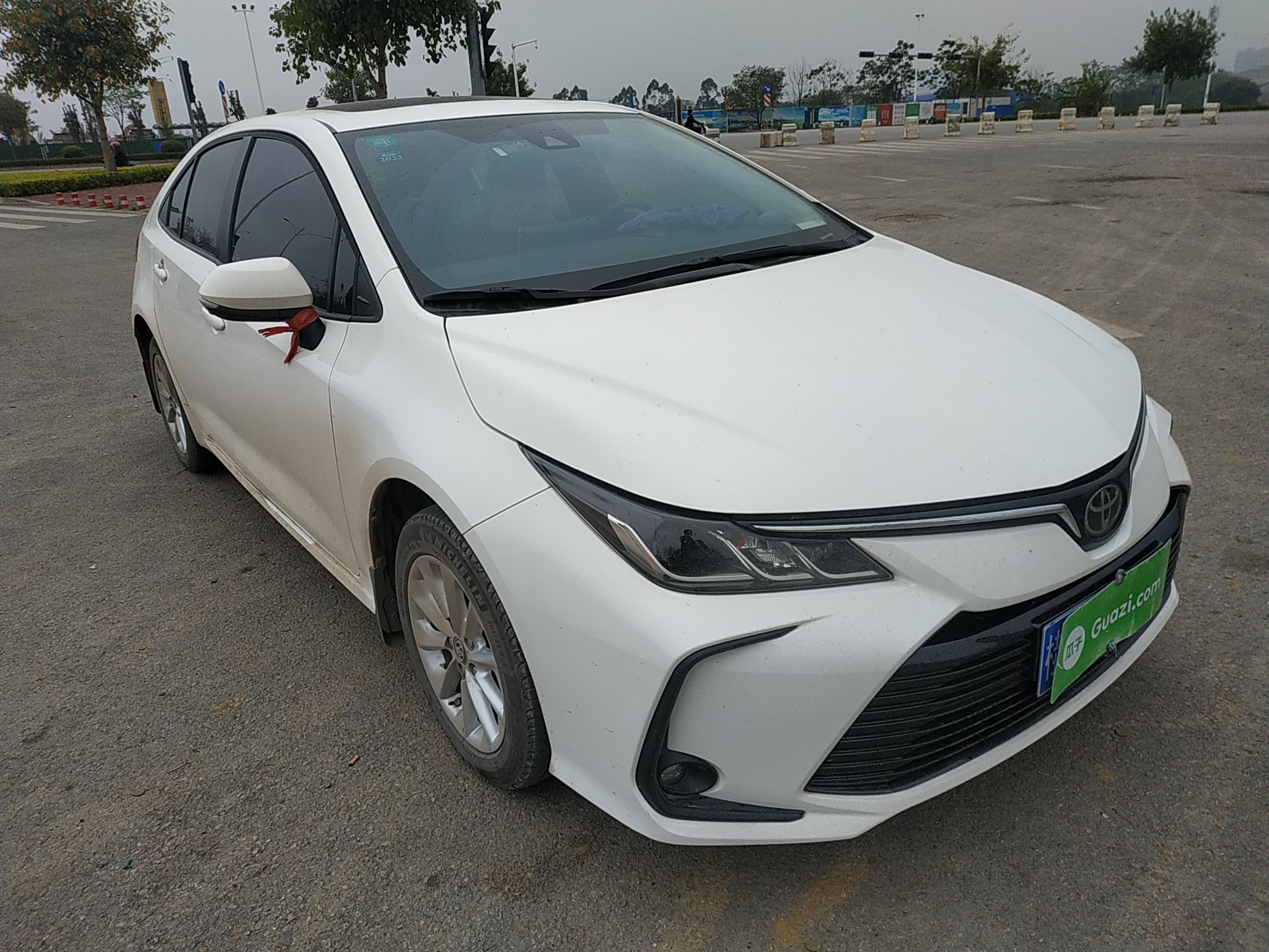 丰田卡罗拉 2019款 1.2t 自动 豪华版 (国Ⅵ)