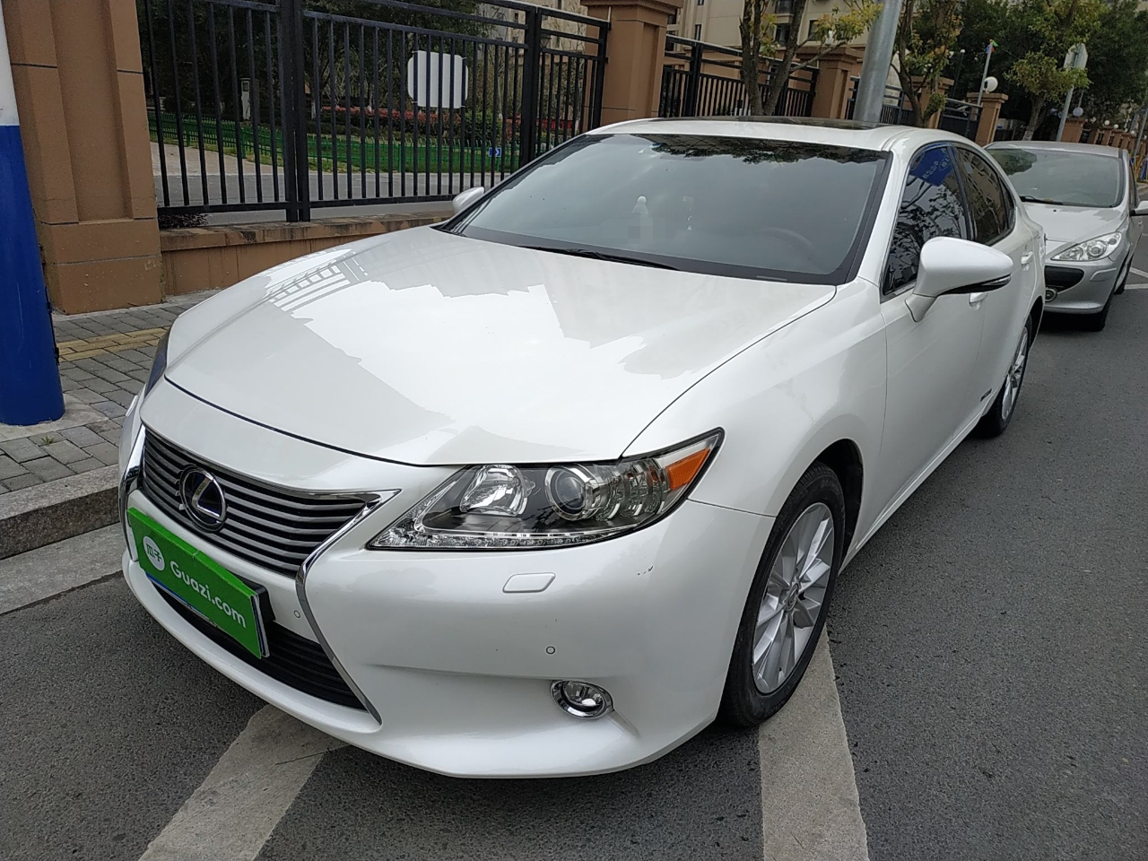 雷克萨斯es300h进口2014款25l自动精英版欧Ⅳ