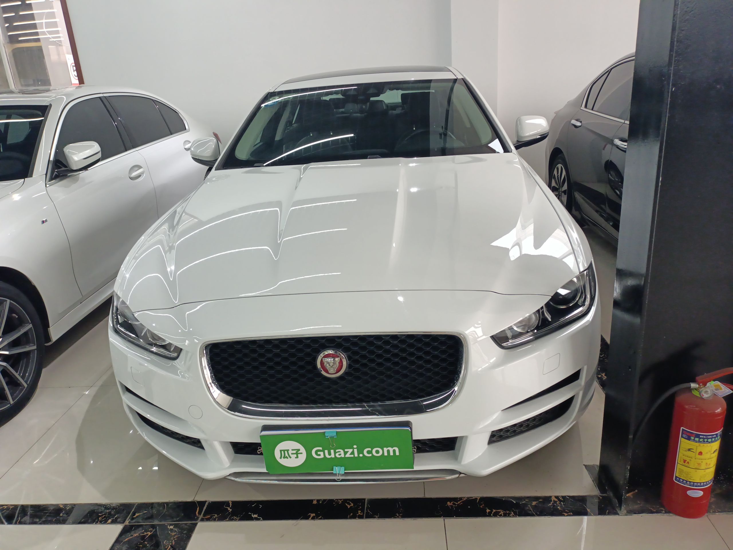 捷豹xel2018款20t自动后驱豪华版国Ⅴ