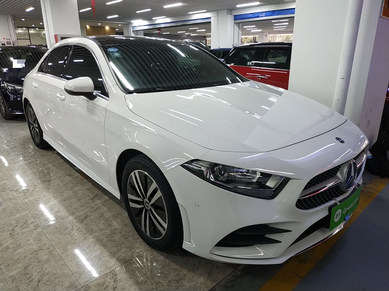 奔驰a级 a180l 2019款 1.3t 自动 运动轿车版 (国Ⅵ)