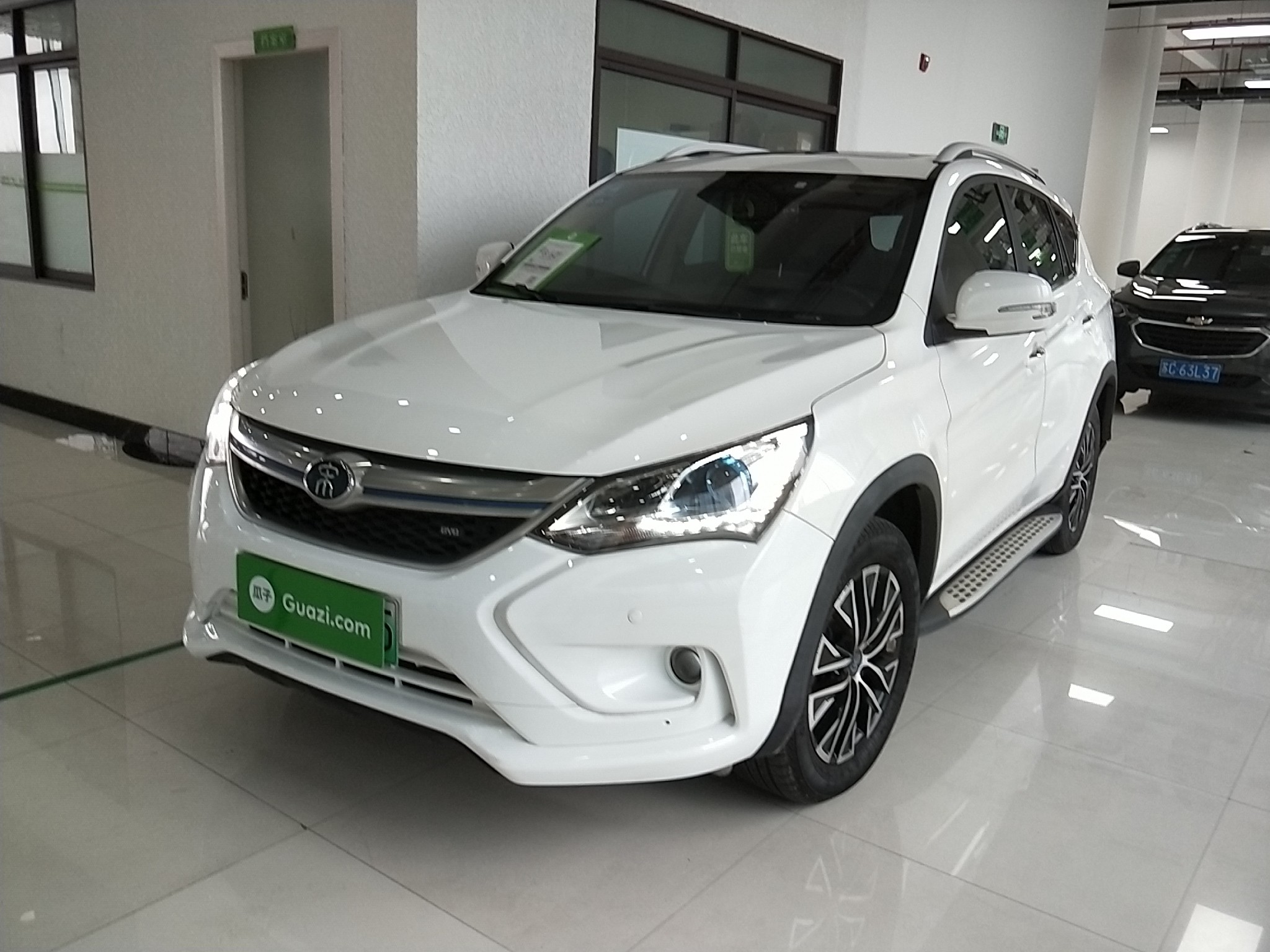 比亚迪宋dm2017款15t自动尊贵型国Ⅴ