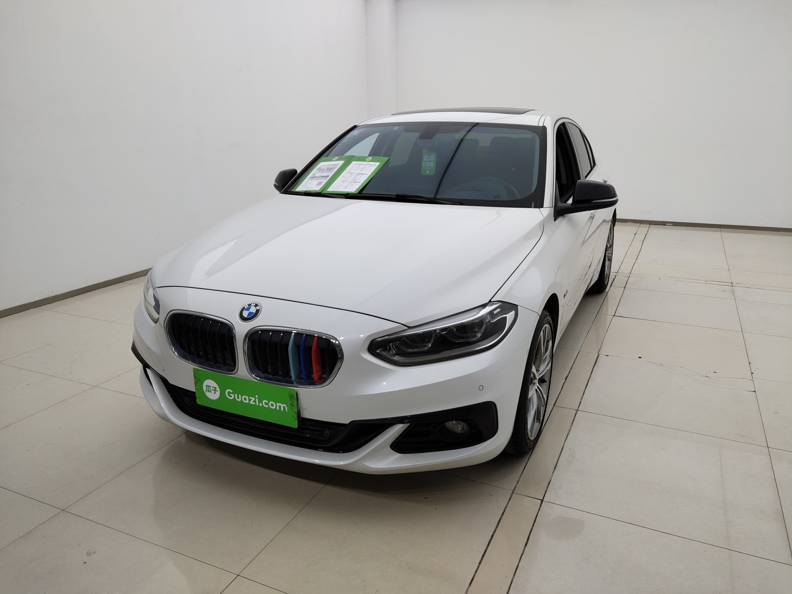 宝马1系 125i 2017款 2.0t 自动 运动型(国)