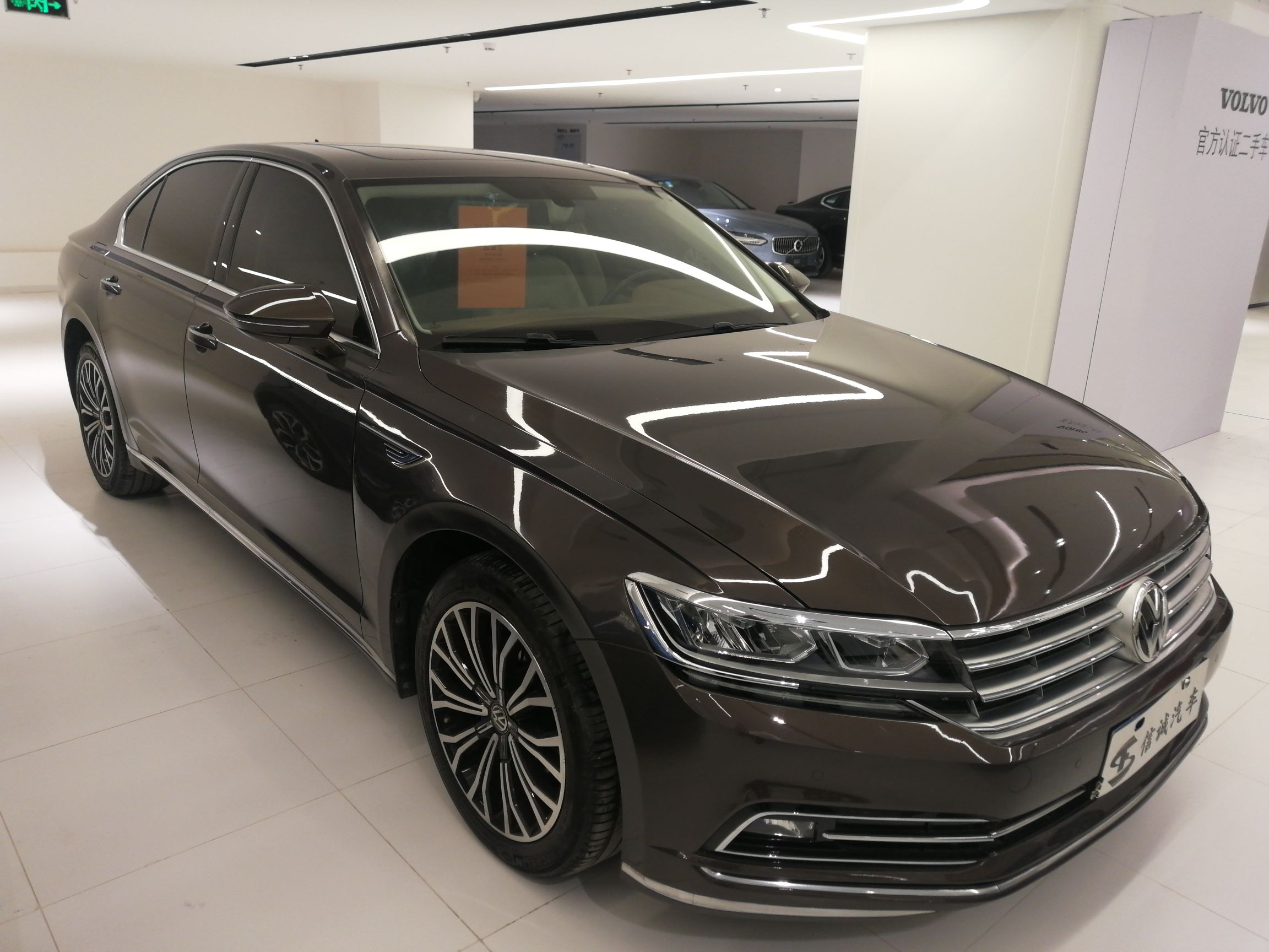 大众辉昂2018款20t自动380tsi商务版国Ⅴ