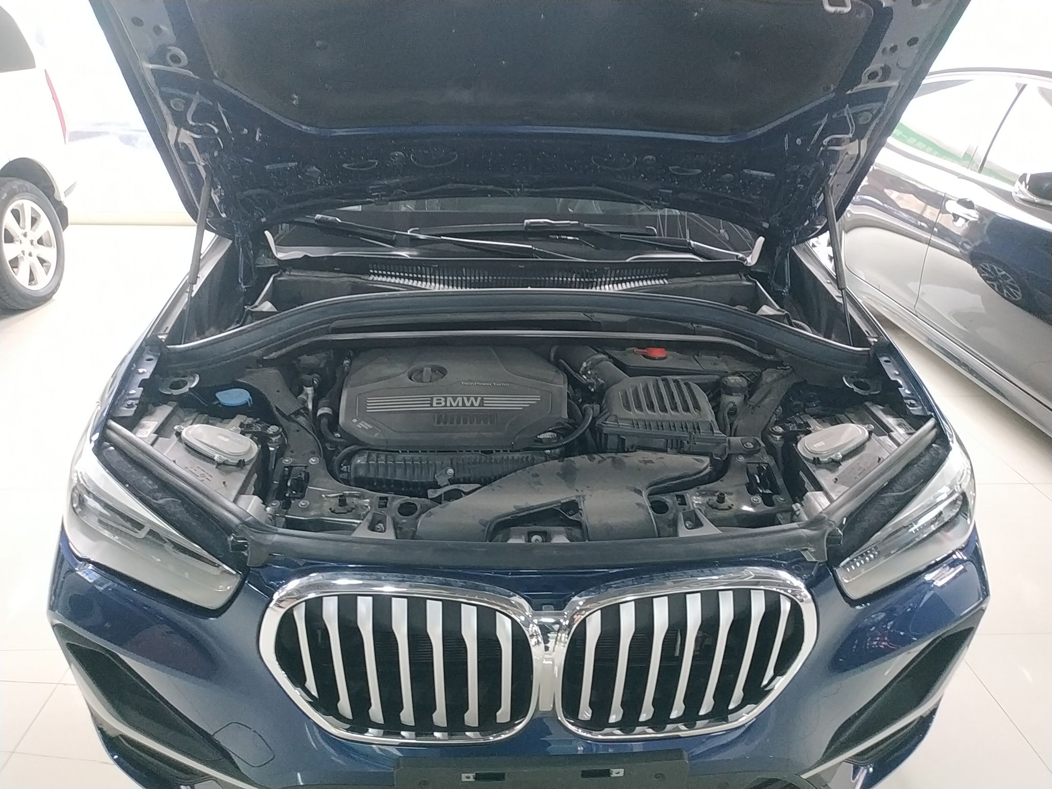 寶馬x1xdrive25li2020款20t自動四驅汽油尊享型國Ⅵ