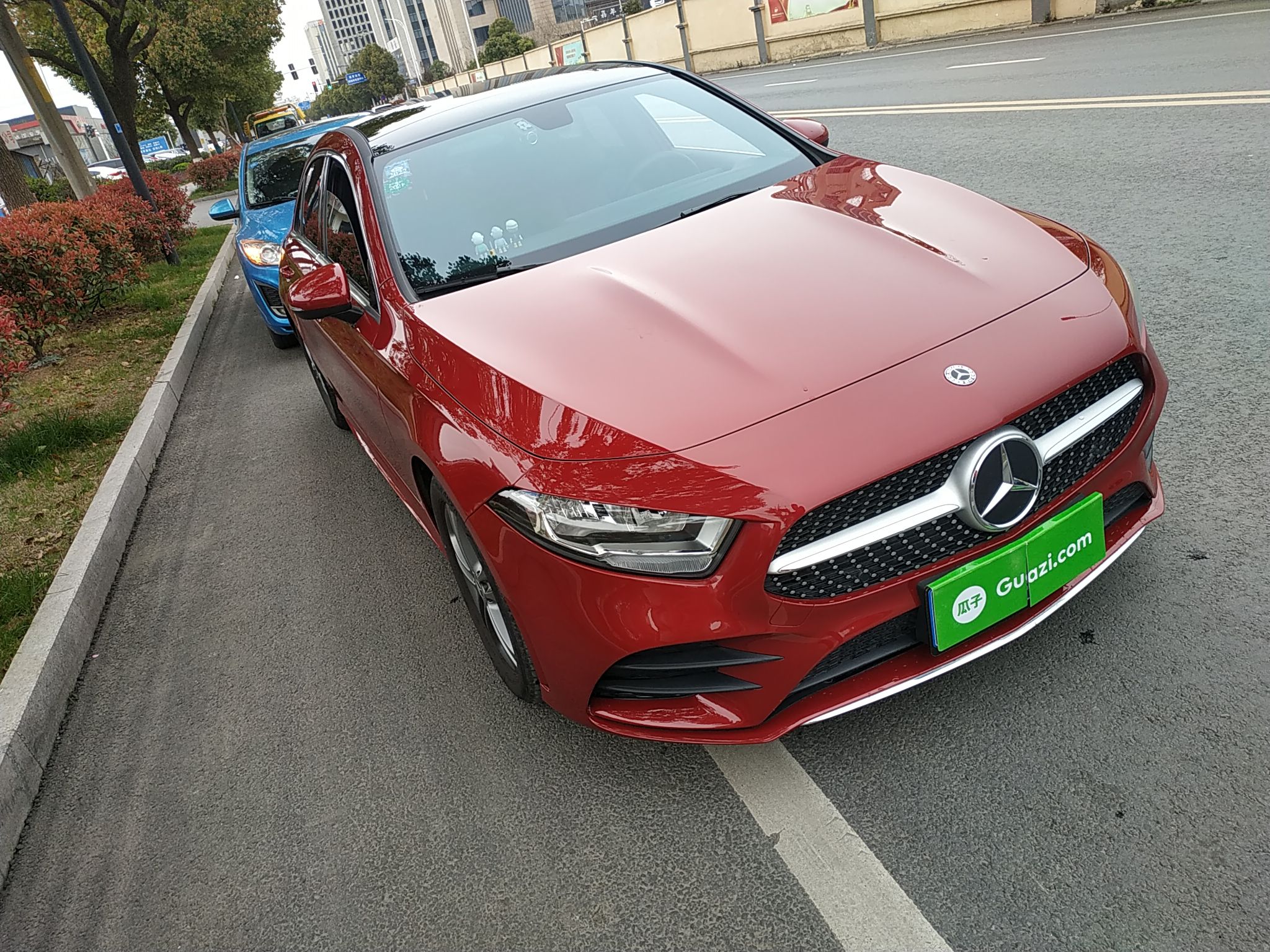 奔驰a级a180l2020款13t自动改款运动轿车特殊配置国Ⅵ