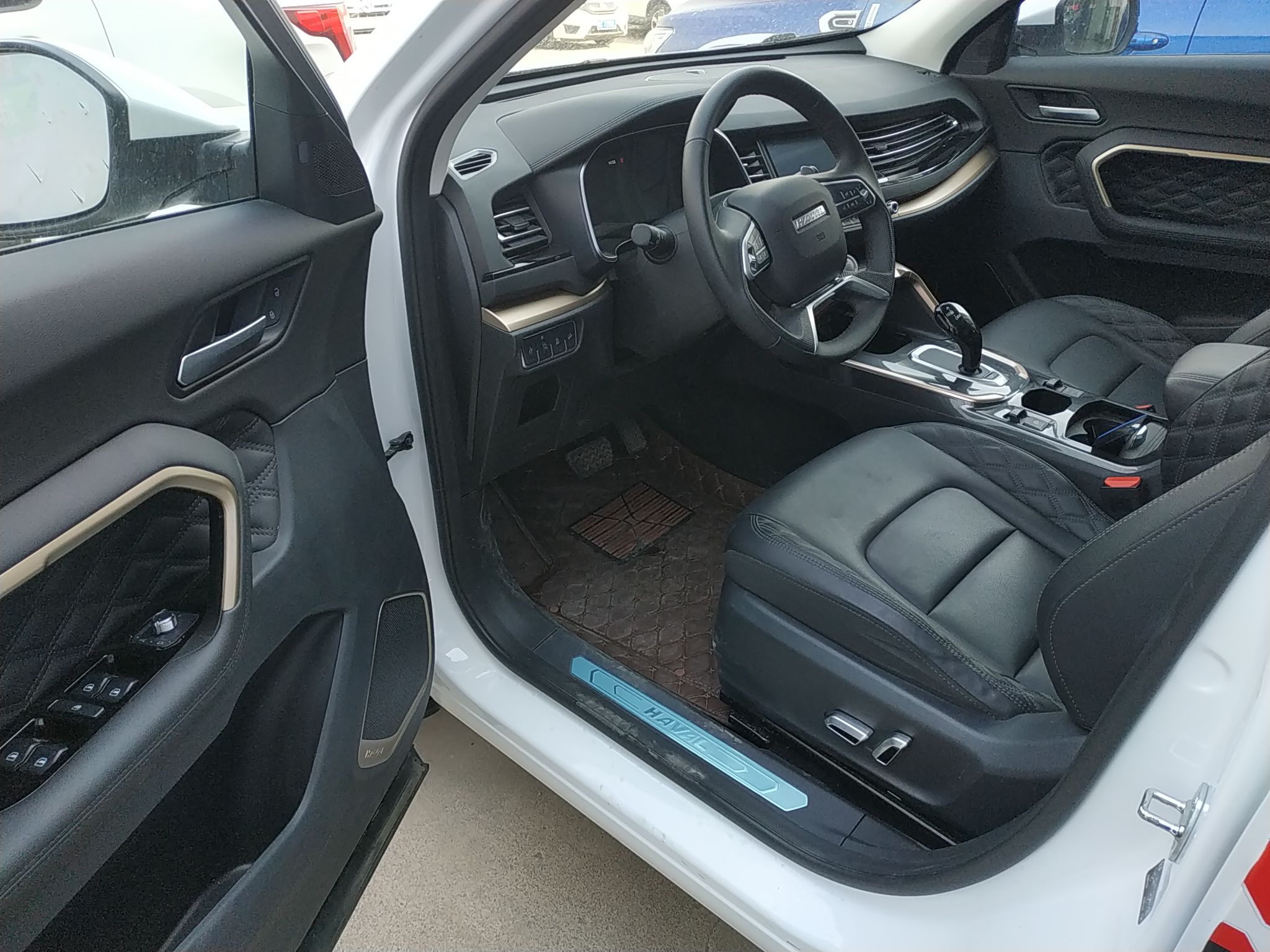 哈弗哈弗h6第二代2021款15t自动前驱gdit豪华版国Ⅵ