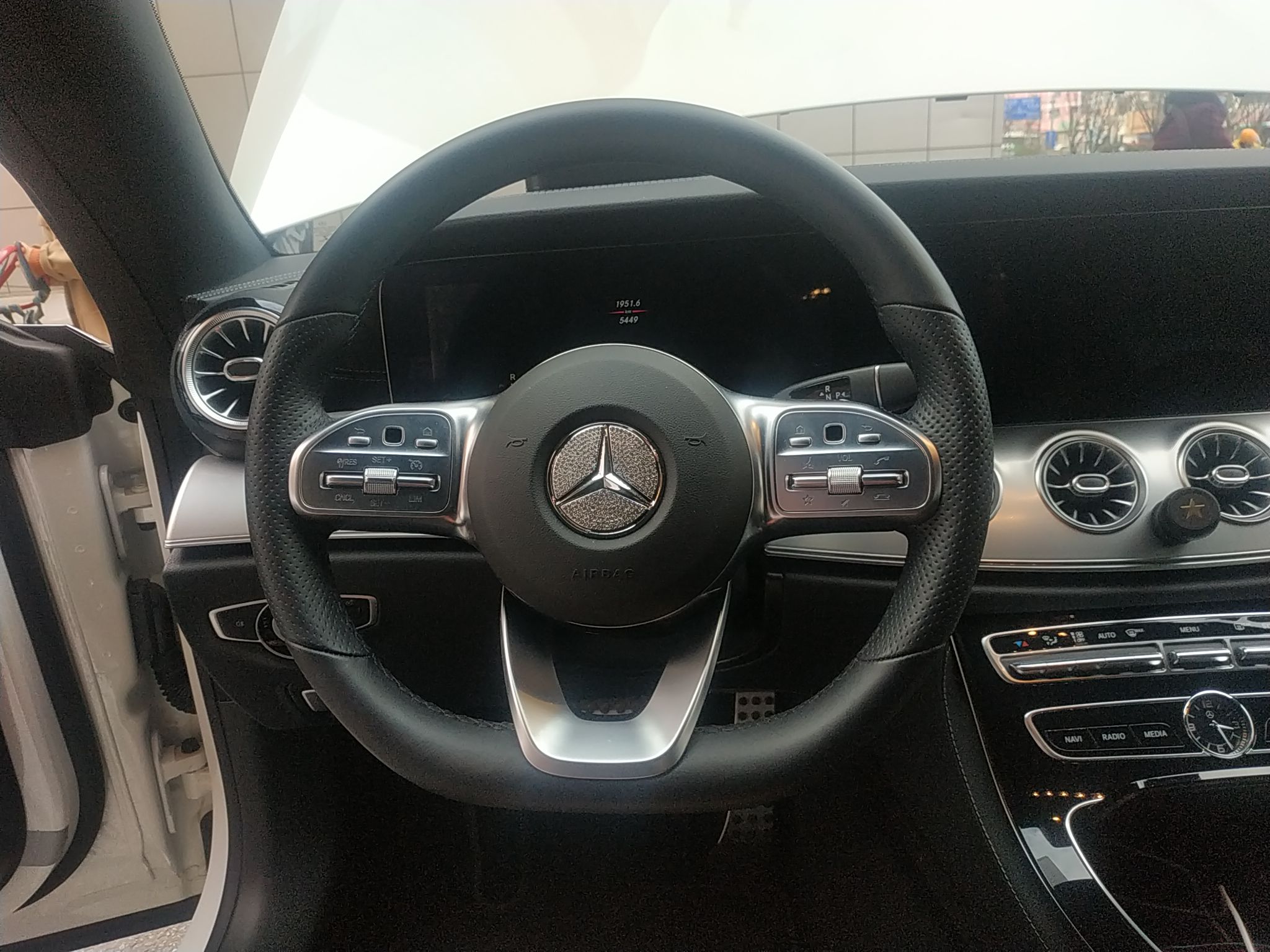 奔驰e级coupe e260 [进口] 2020款 1.5t 自动 轿跑