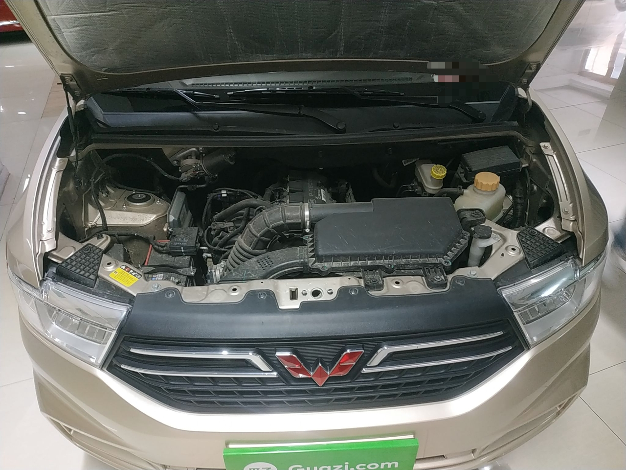 五菱宏光 V 2019款 1.5L 手动 7座 标准型 