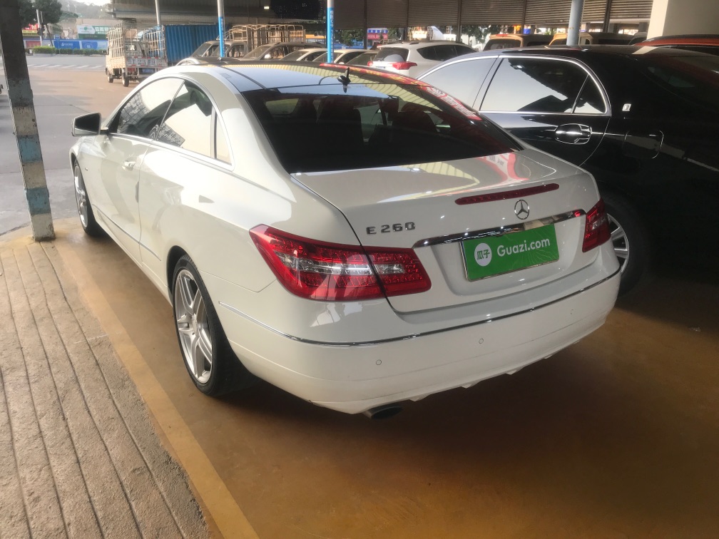奔驰e级coupee260进口2011款18t自动