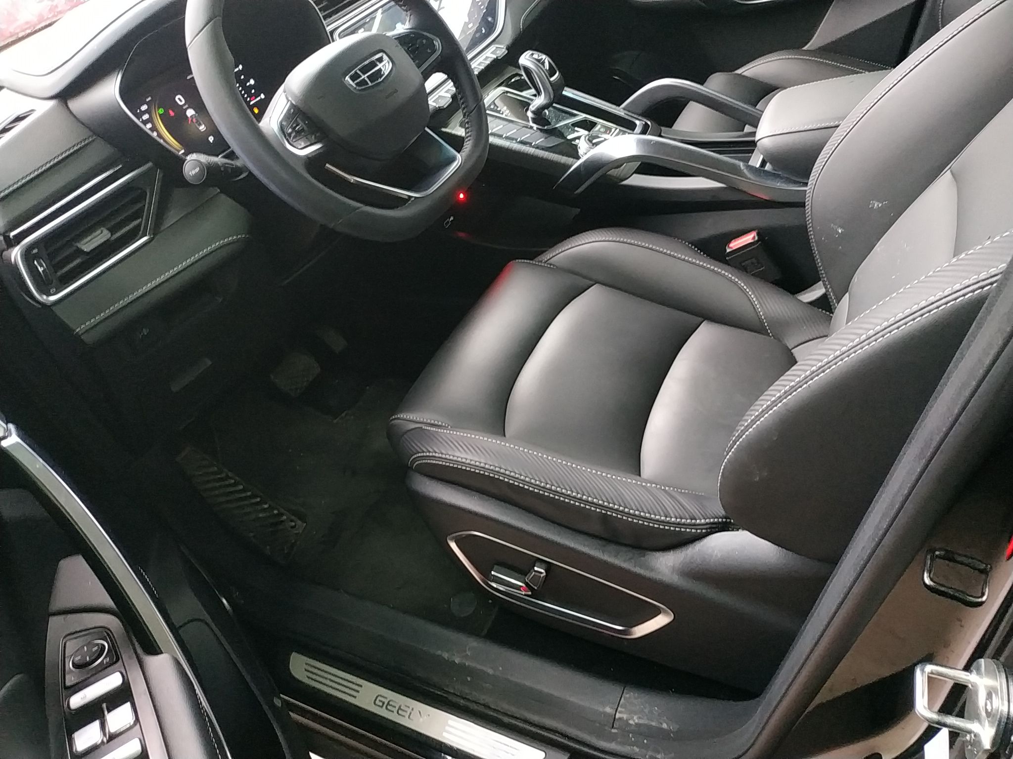 吉利博越pro2020款15t自动智联型国Ⅵ