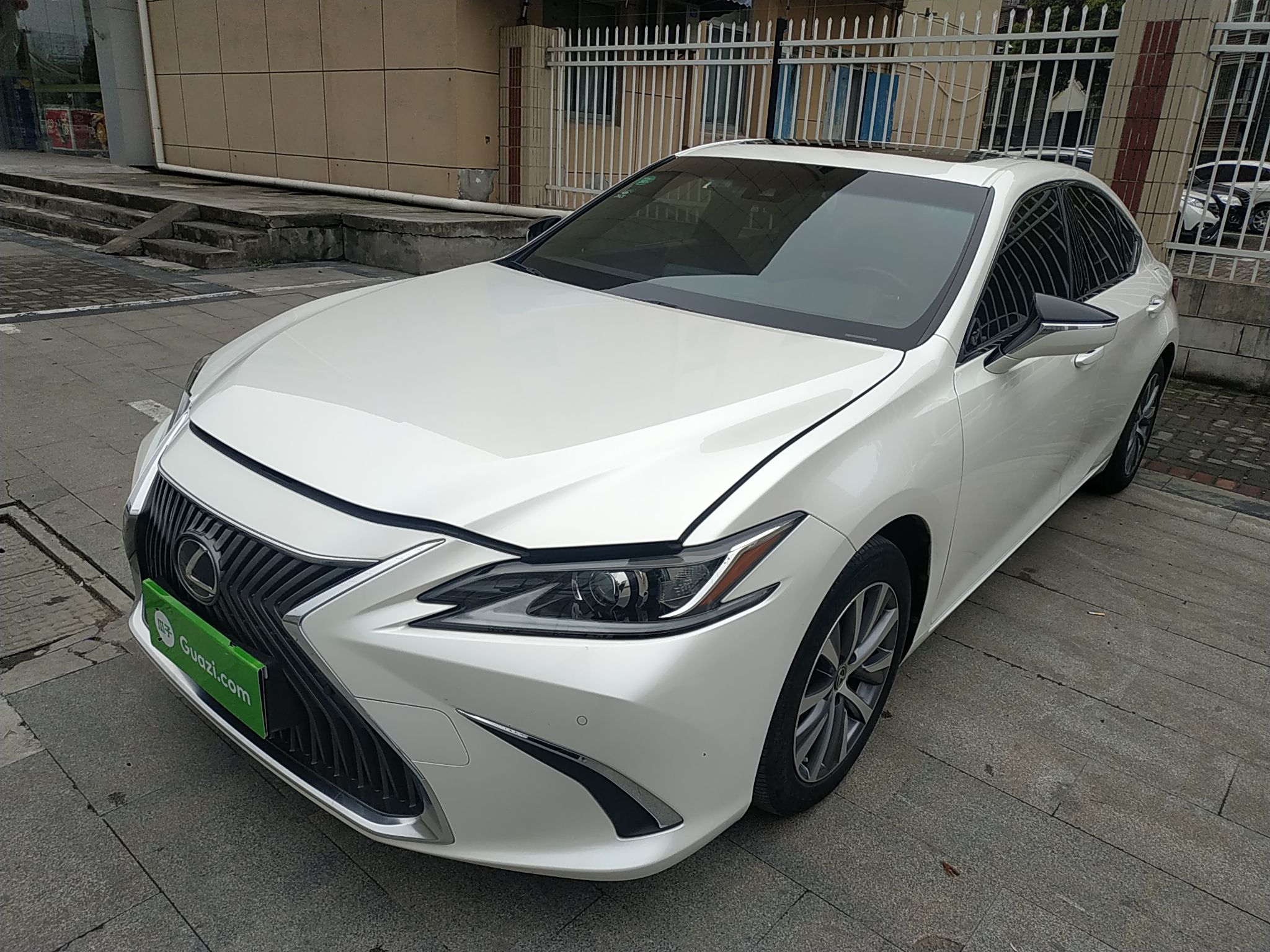 雷克萨斯es200进口2018款20l自动卓越版国Ⅴ